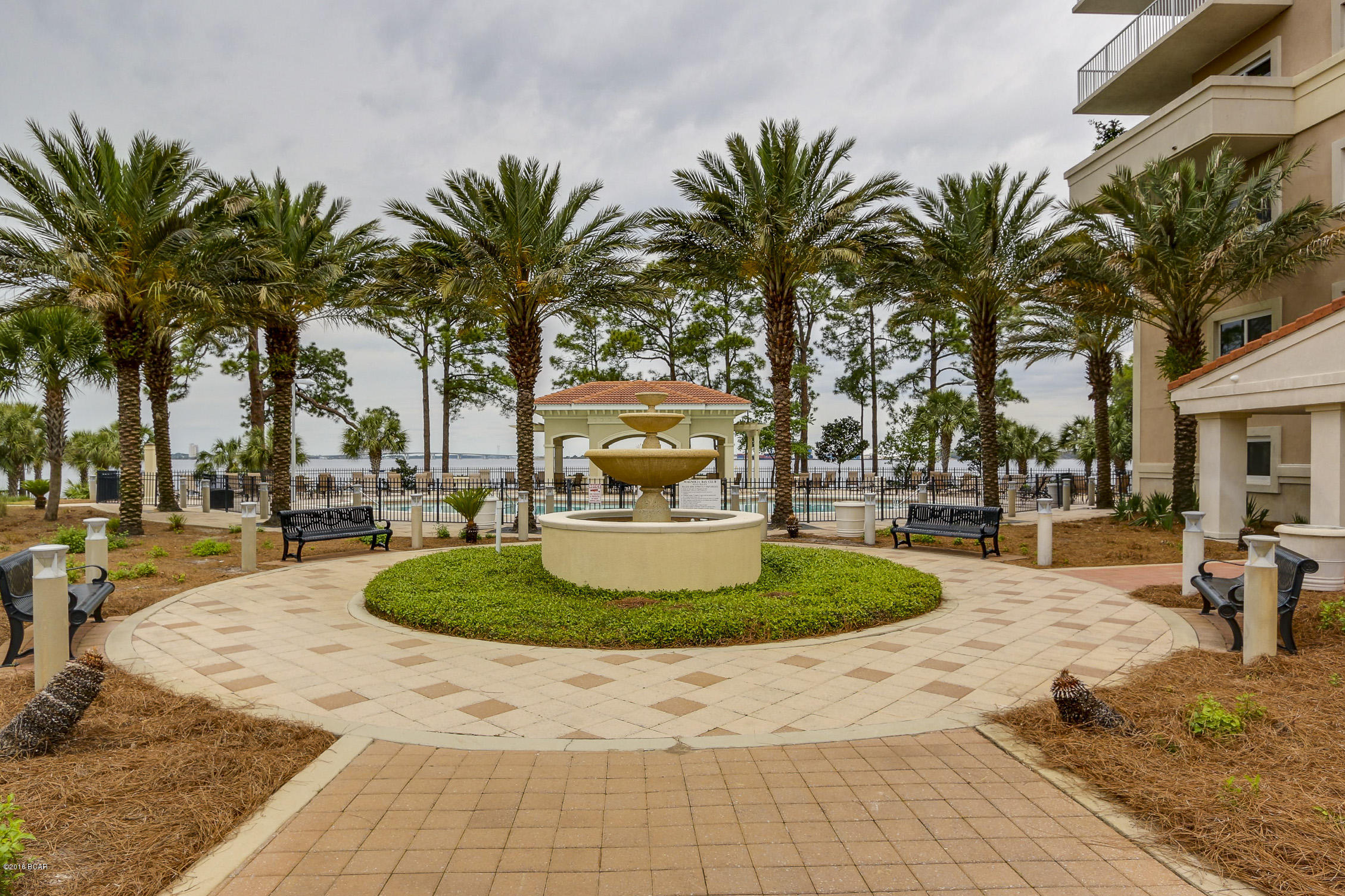 Magnolia Bay Club - Residential