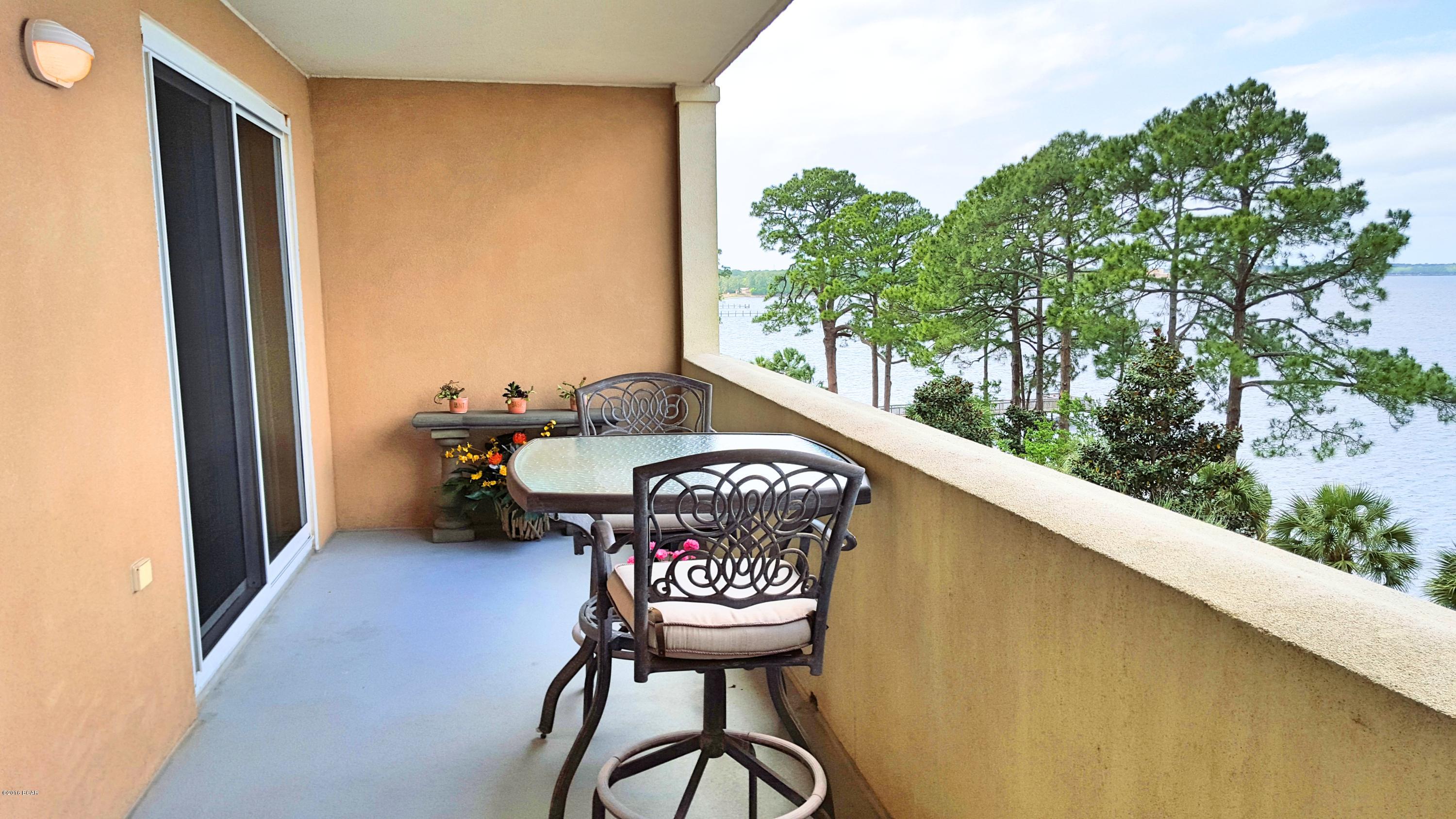 Magnolia Bay Club - Residential