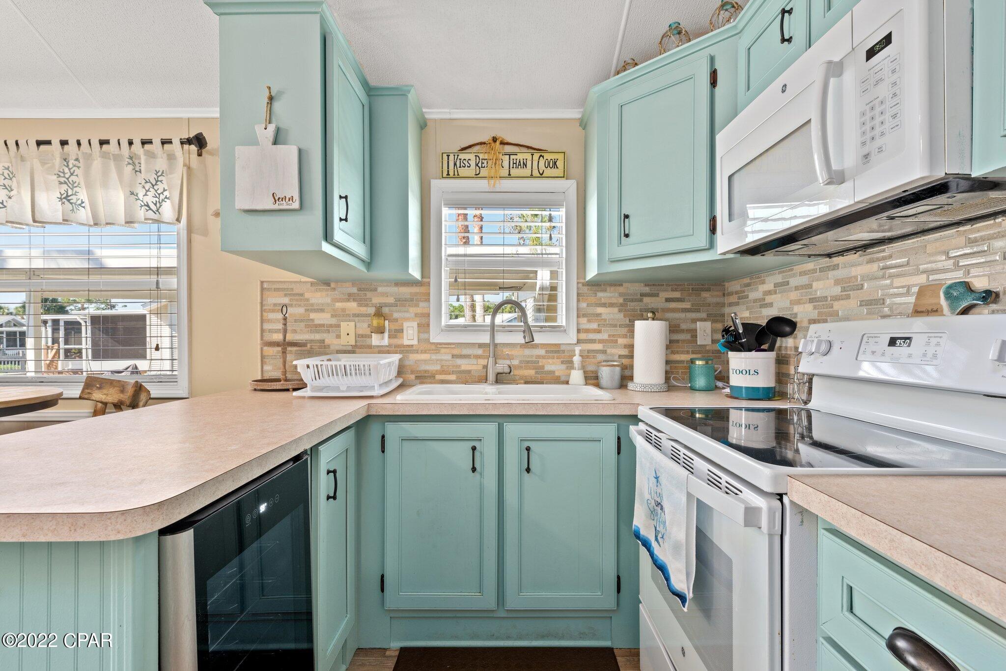 Emerald Pointe Resort - Residential