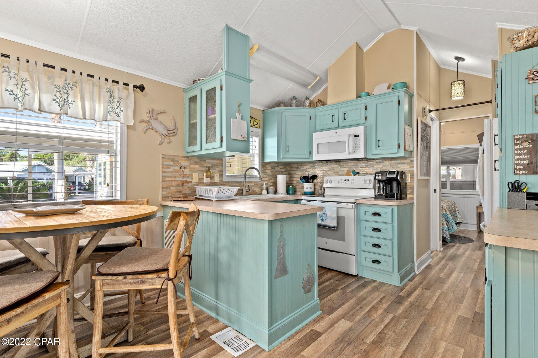 Emerald Pointe Resort - Residential