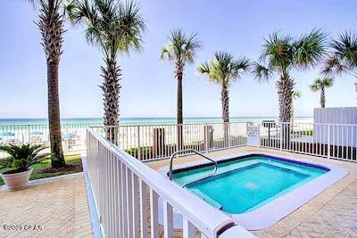 Tropic Winds - Residential