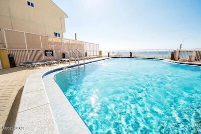 Tropic Winds - Residential