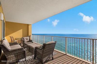 Tropic Winds - Residential