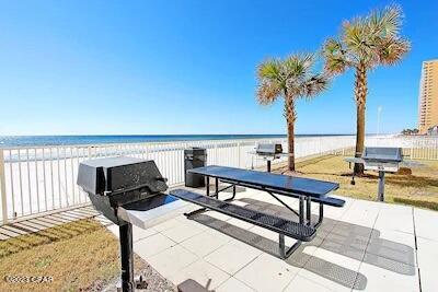 Tropic Winds - Residential