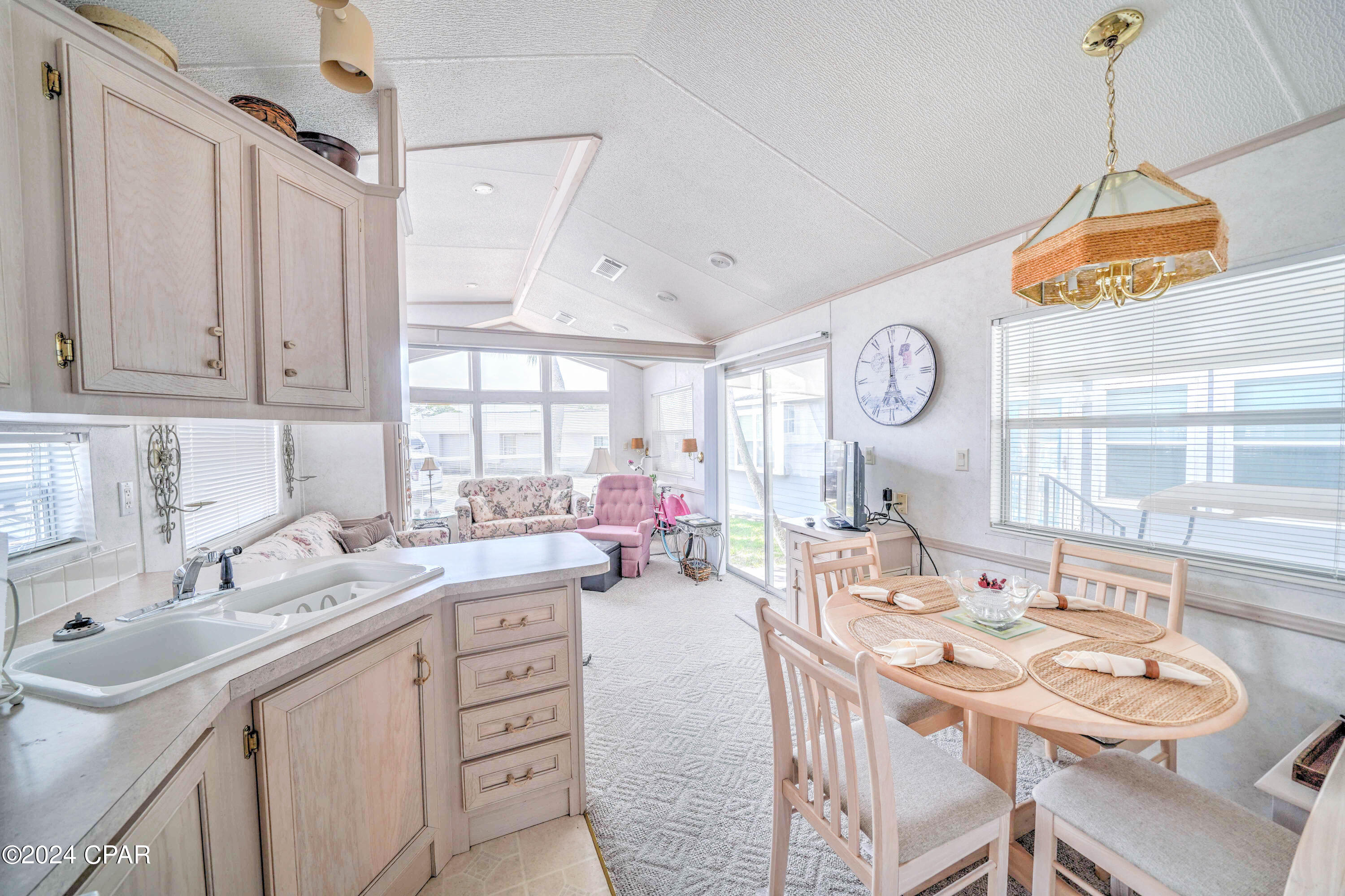 Venture Out Travel Trail - Residential