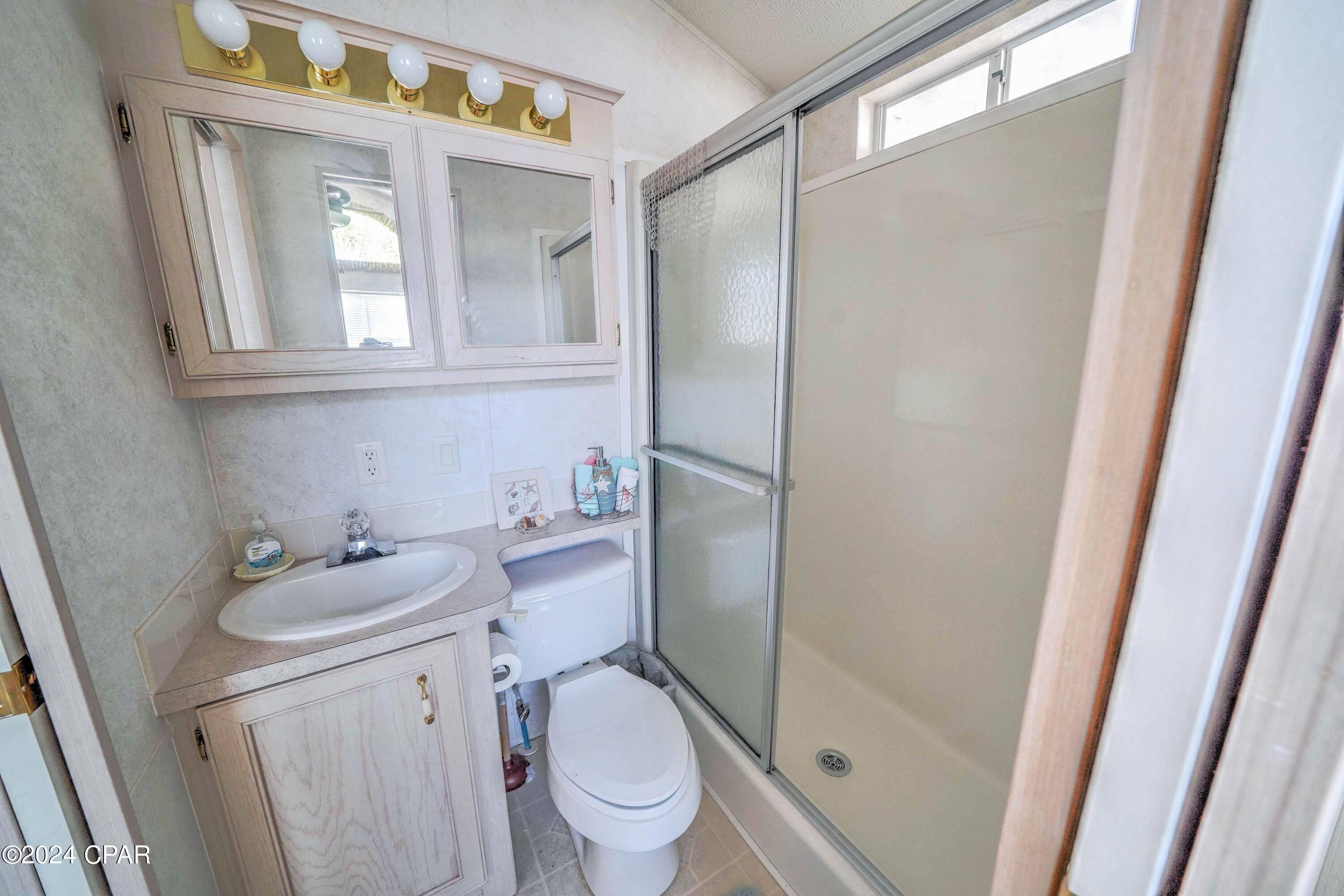 Venture Out Travel Trail - Residential