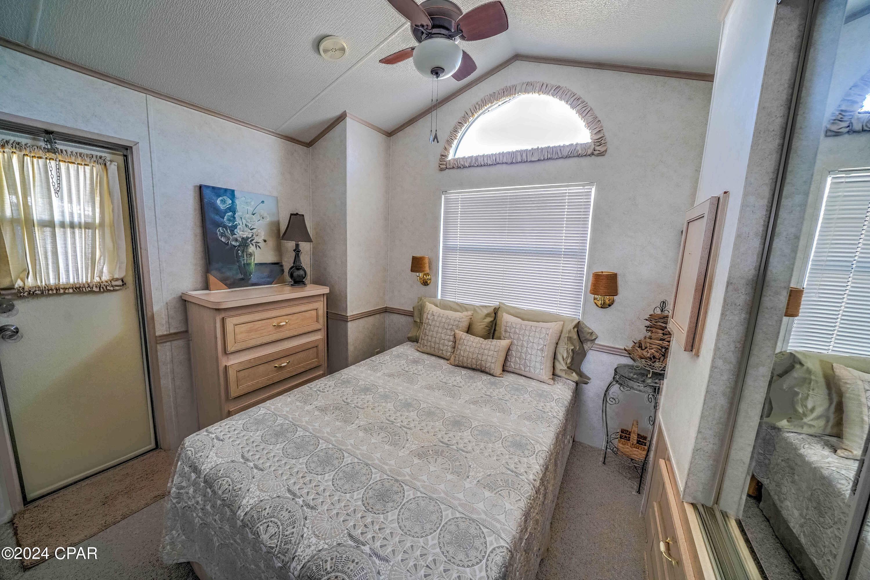 Venture Out Travel Trail - Residential