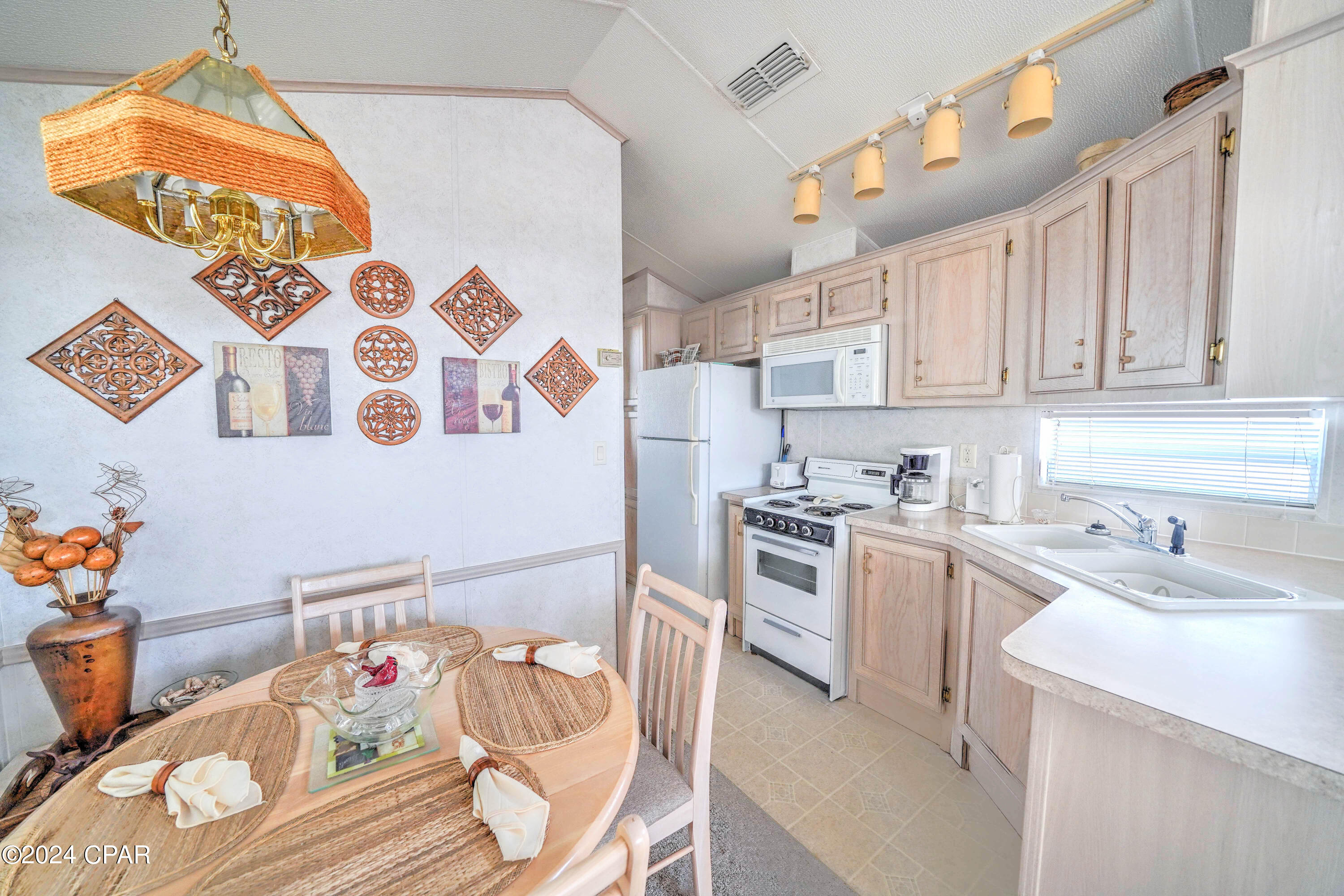 Venture Out Travel Trail - Residential