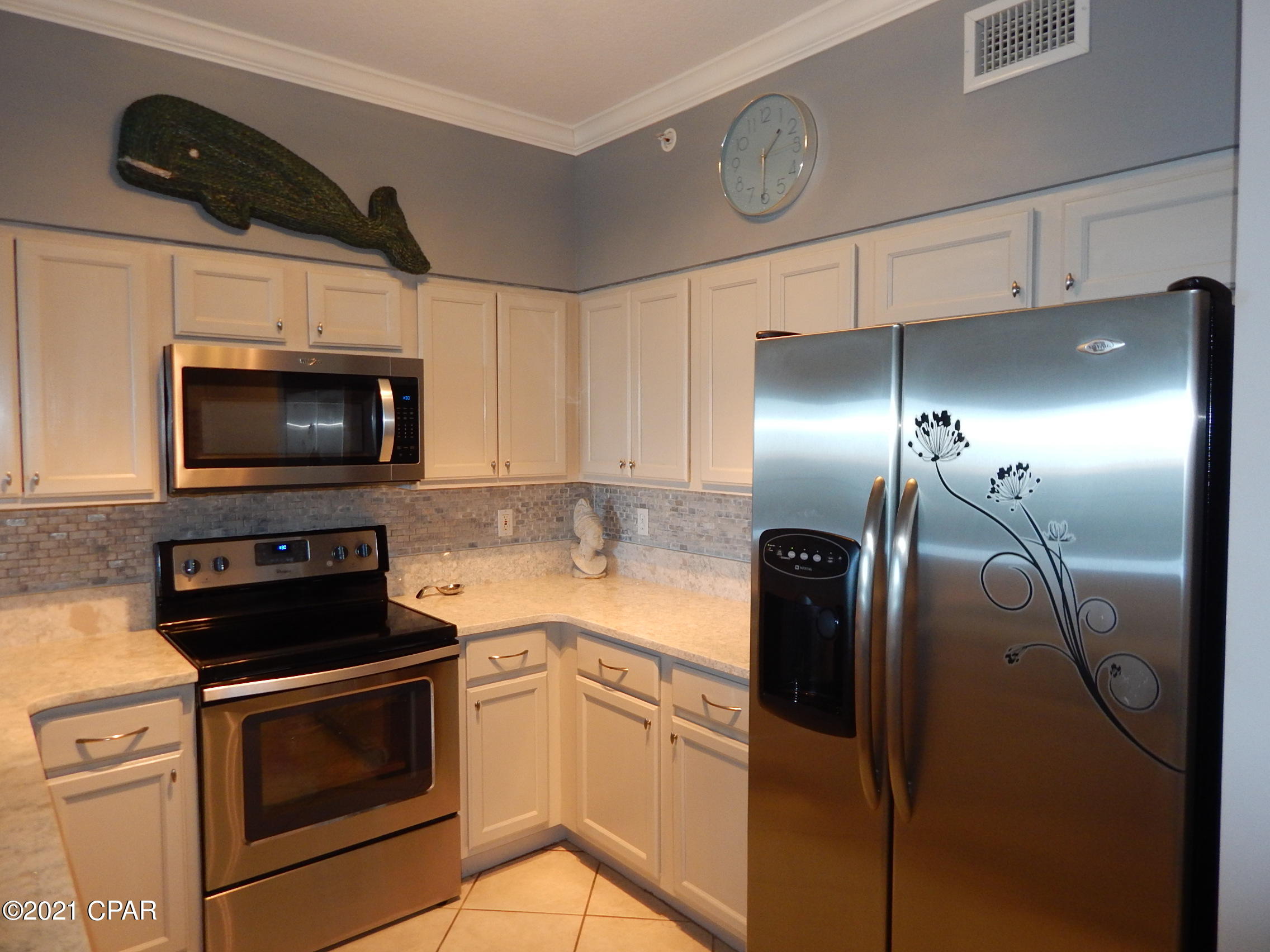 Magnolia Bay Club - Residential