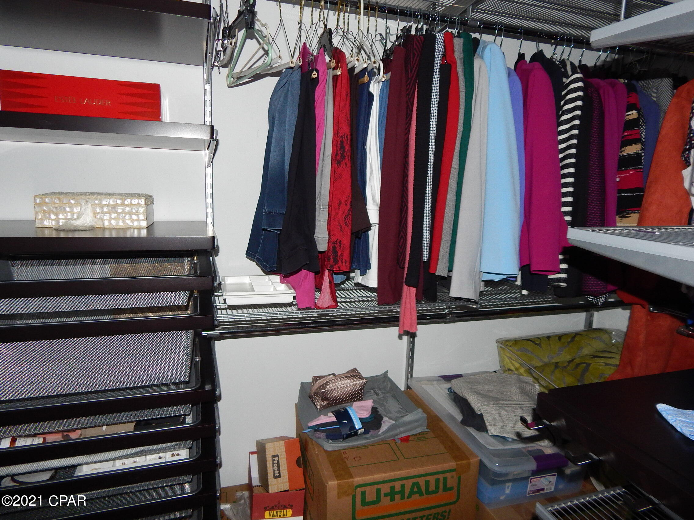 Magnolia Bay Club - Residential