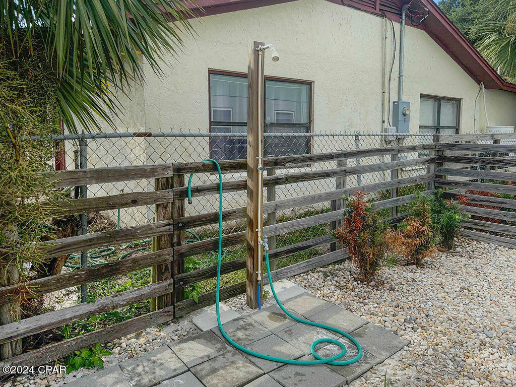 [No Recorded Subdiv] - Residential Lease