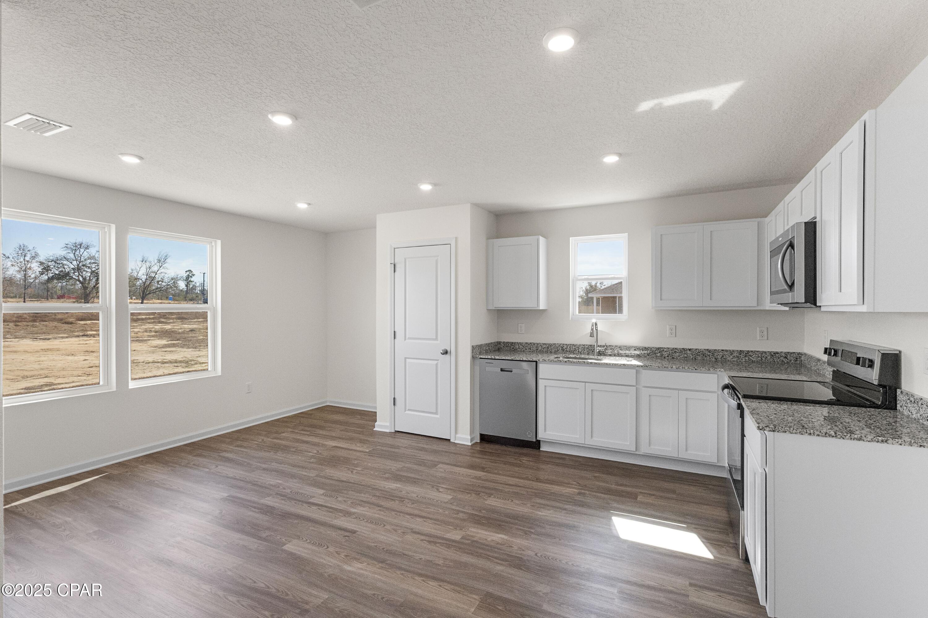 Sunny Hills - Residential