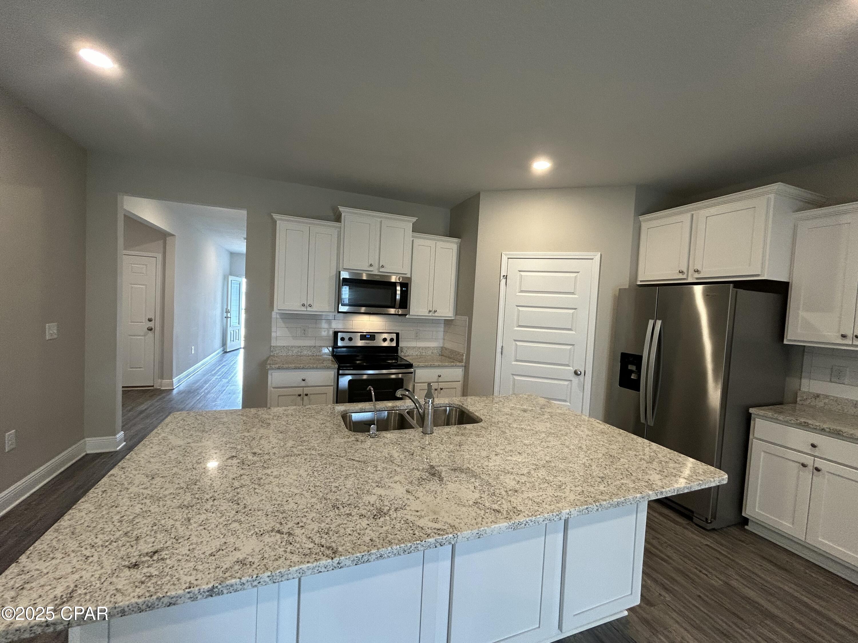 Emerald Cove Villas - Residential