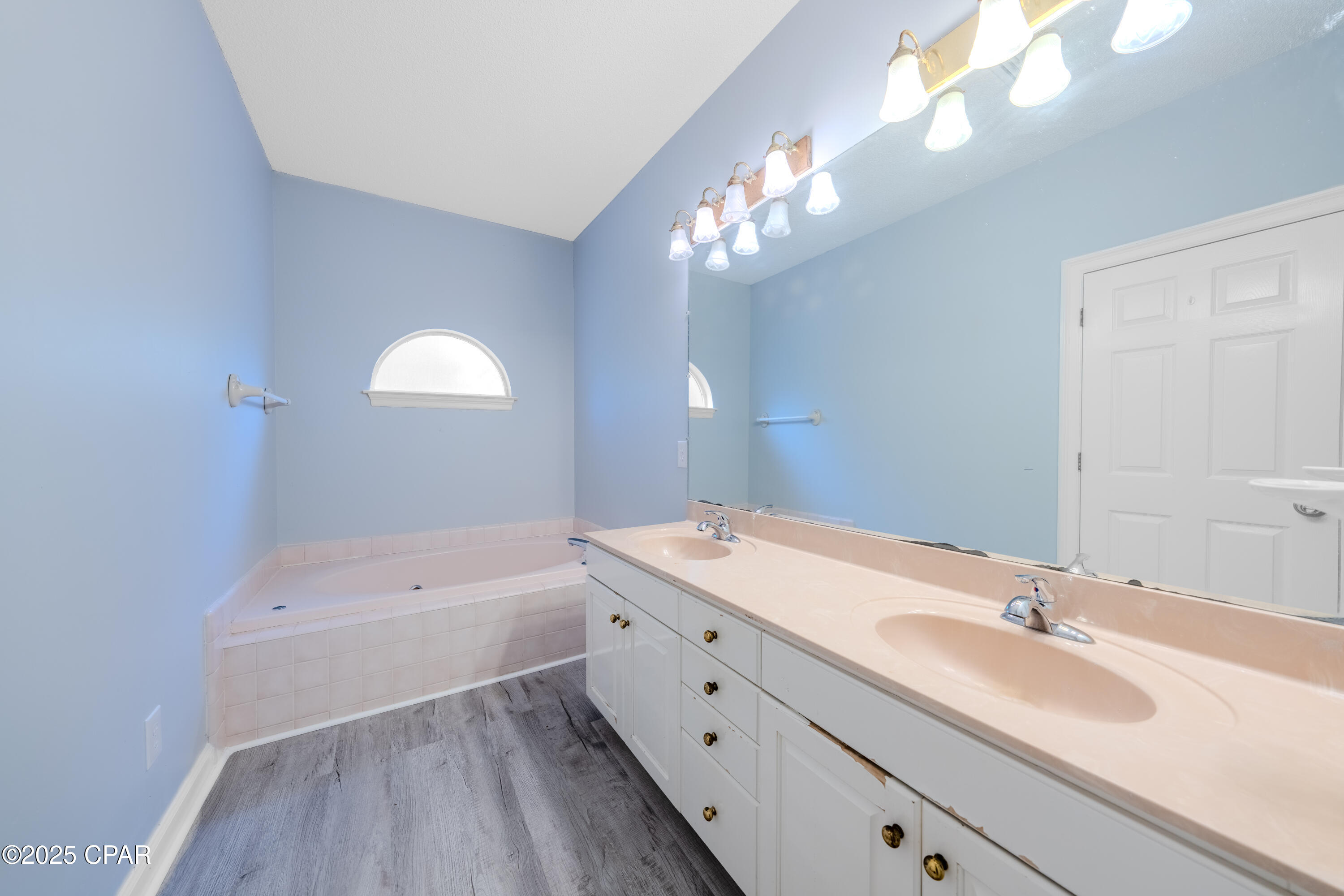 The Oaks - Residential