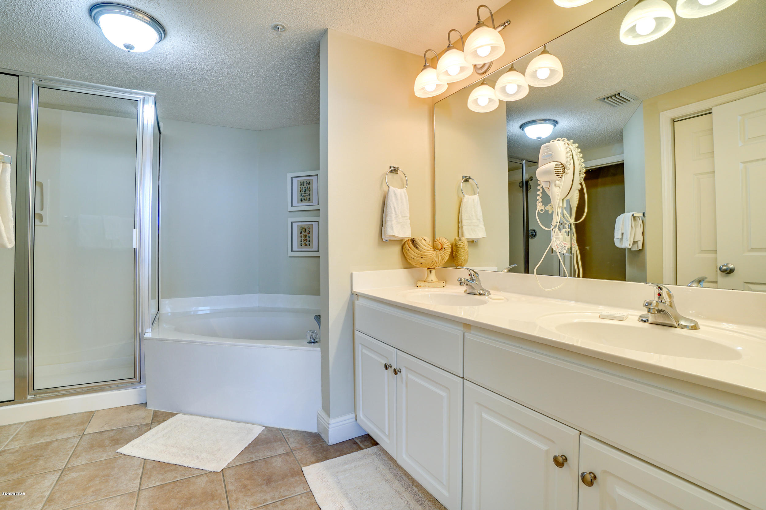 Majestic Beach Tower I - Residential