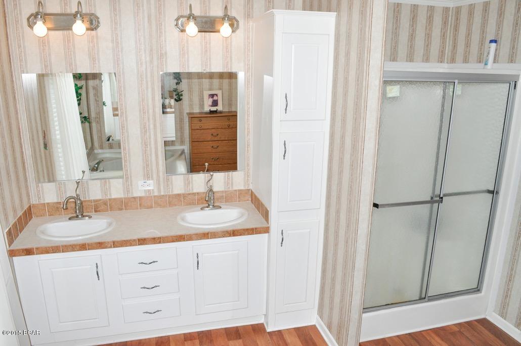 Fairview Mob Home Est - Residential