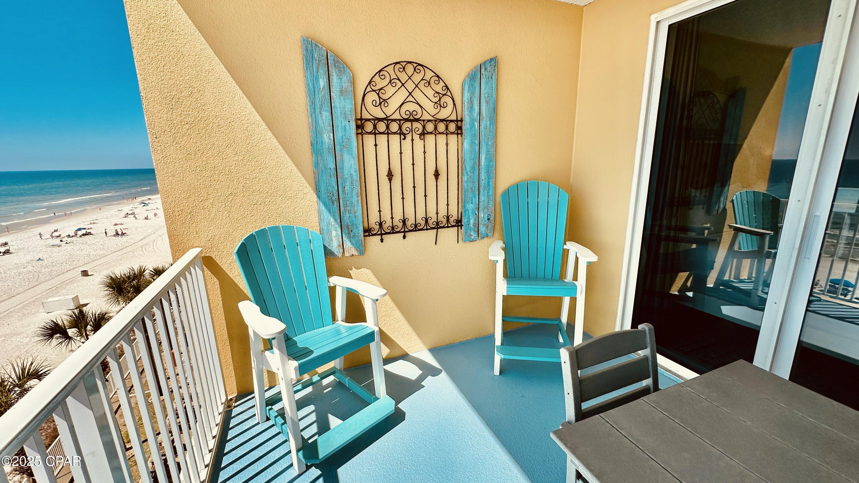 Tropic Winds - Residential