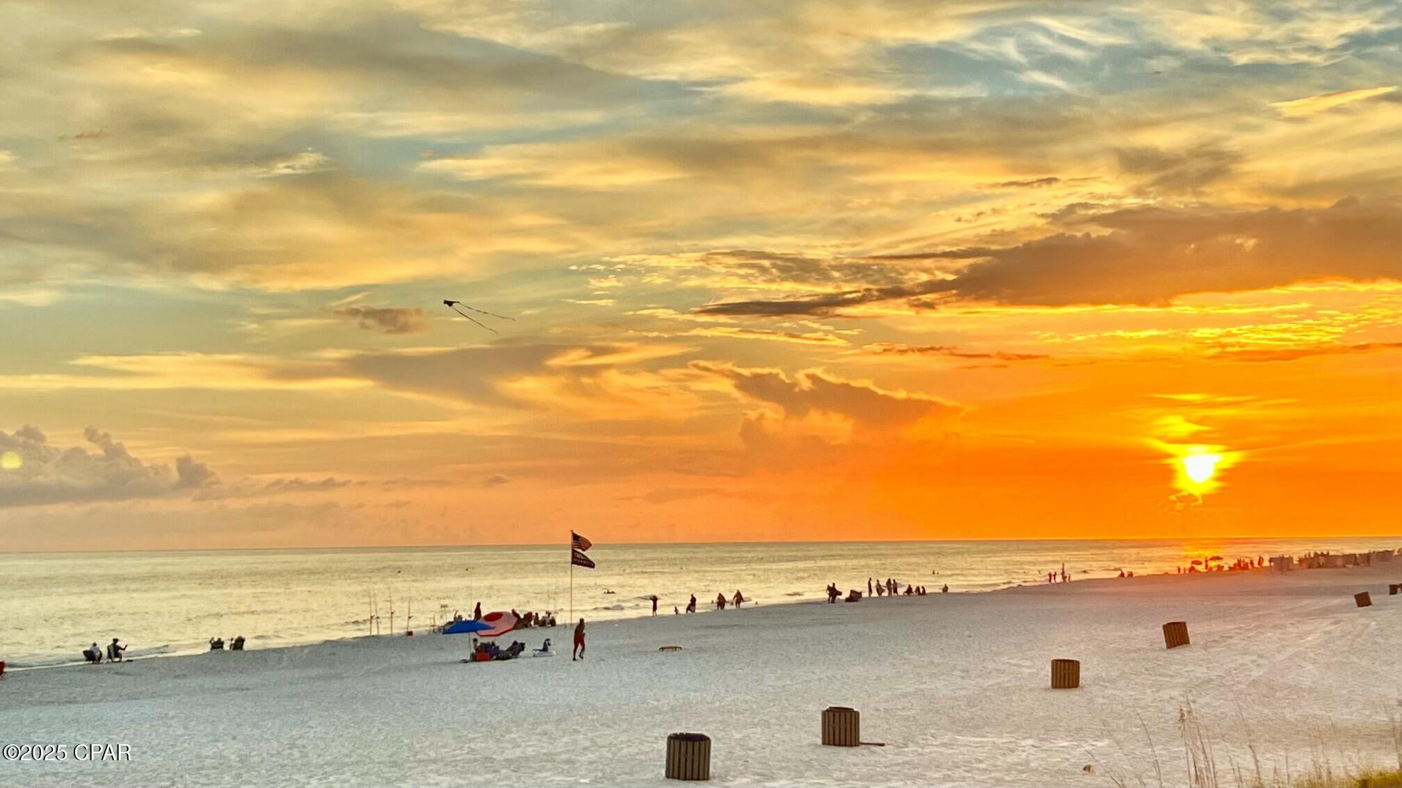 Tropic Winds - Residential