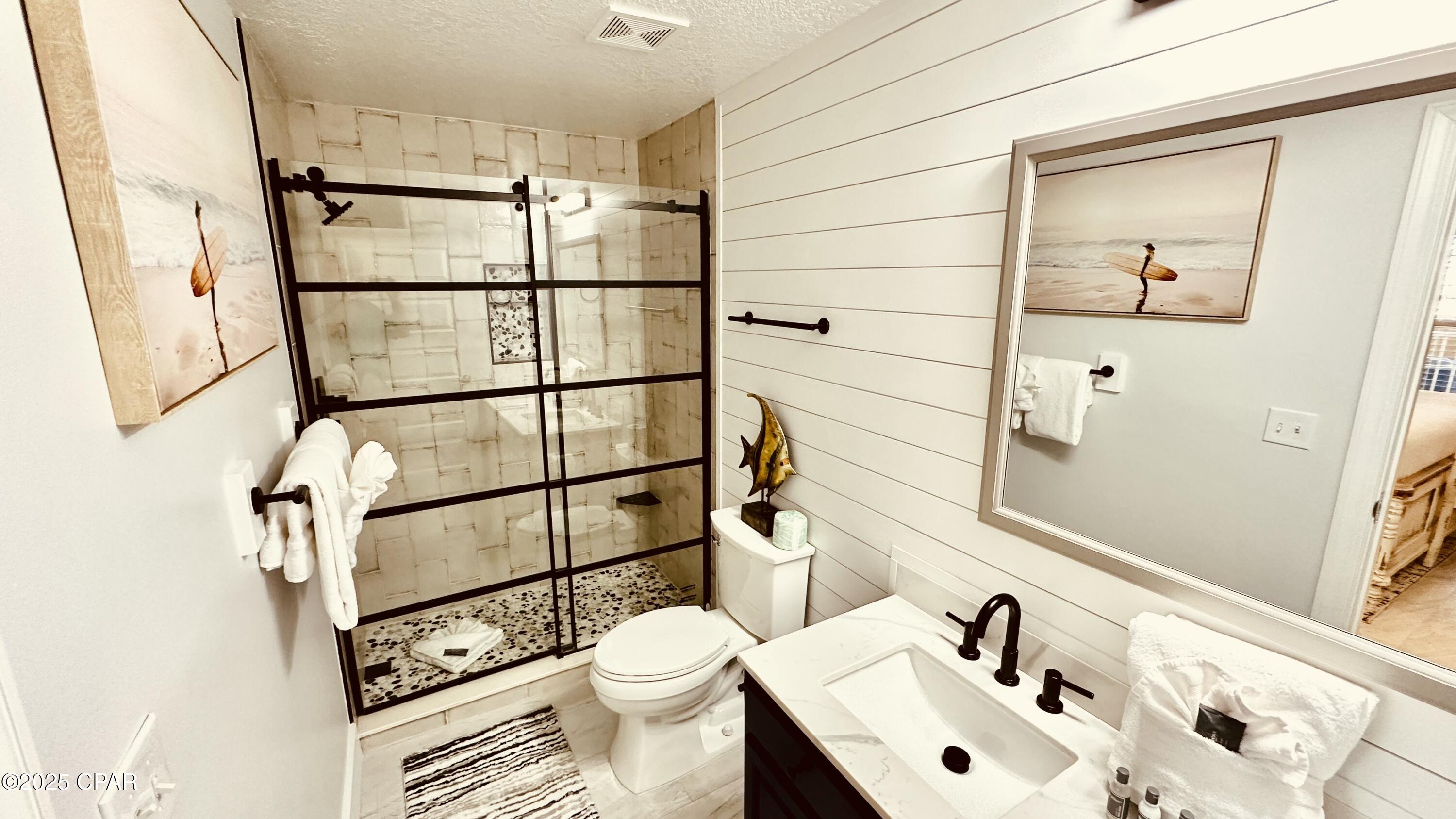 Tropic Winds - Residential