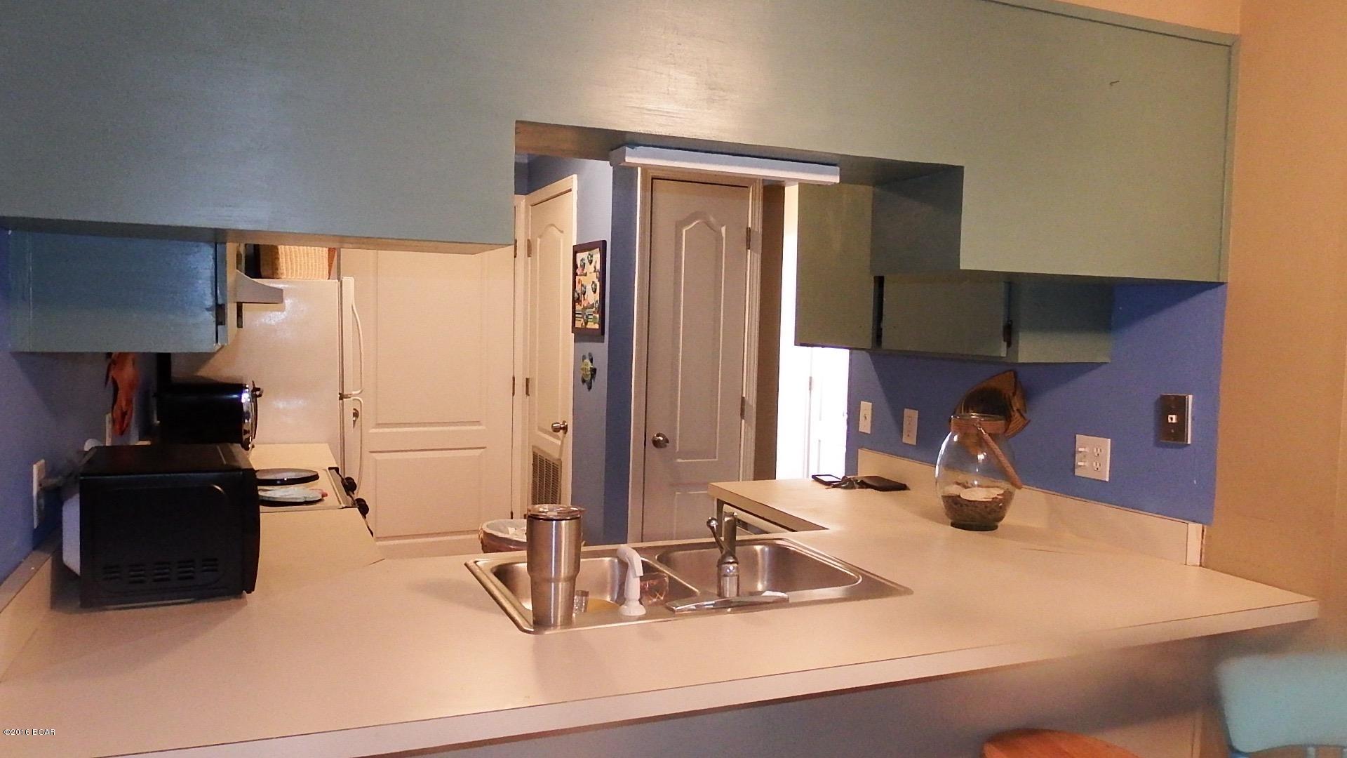 Shade Tree Condo Ph II - Residential