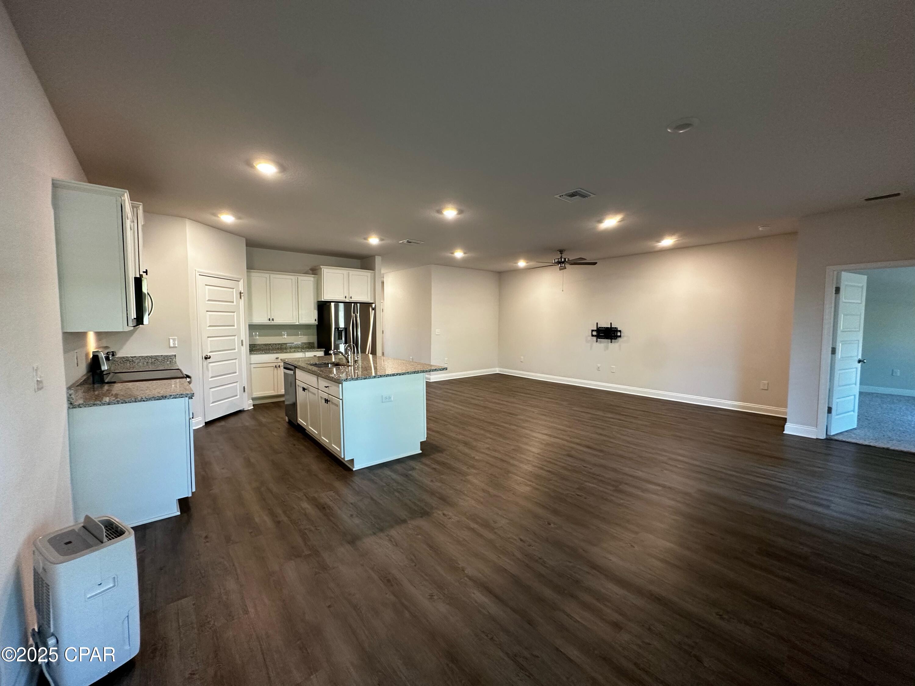 Emerald Cove Villas - Residential Lease