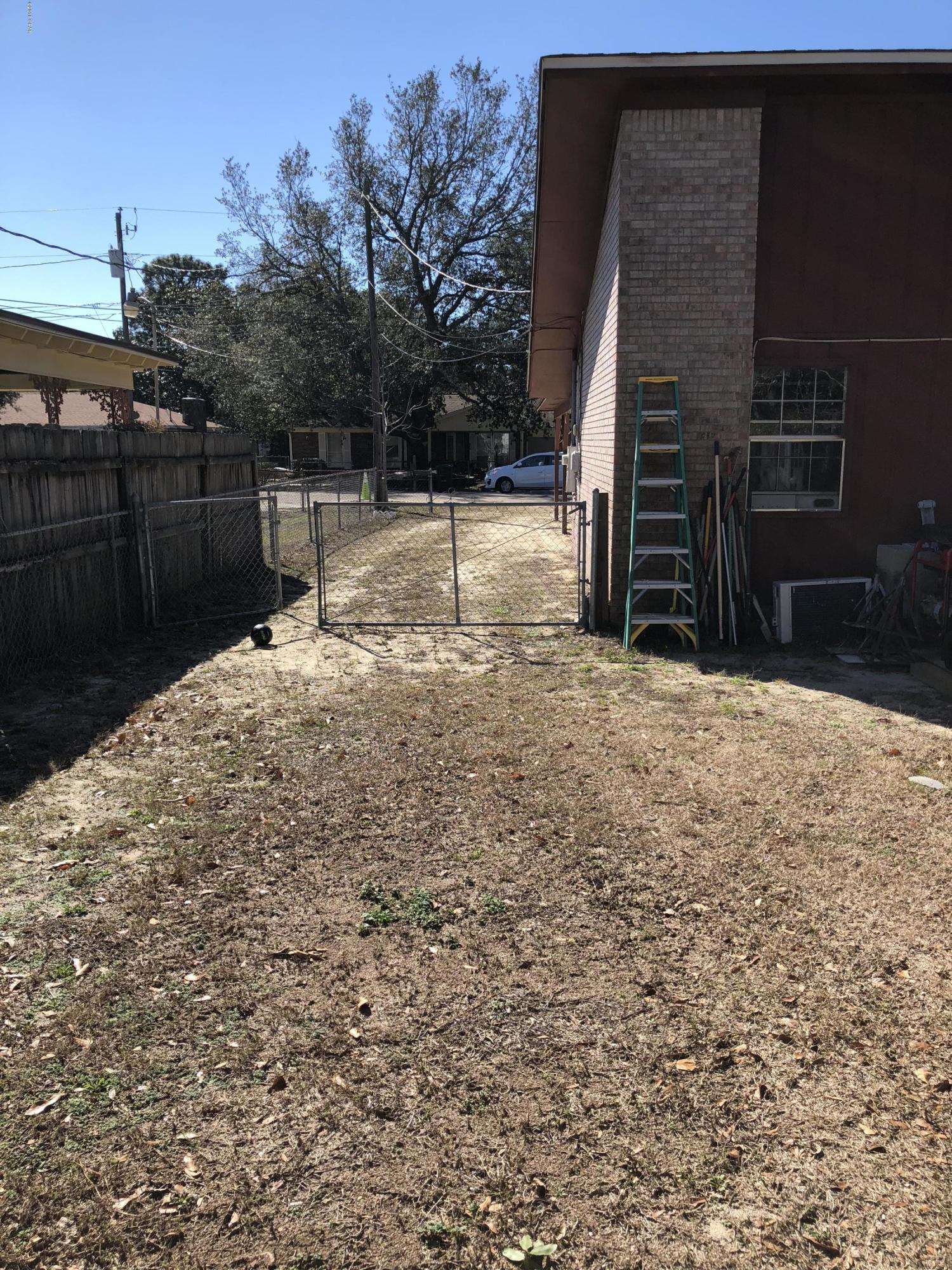 [No Recorded Subdiv] - Residential