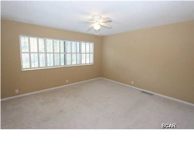 Bay Oaks Townhouses - Residential