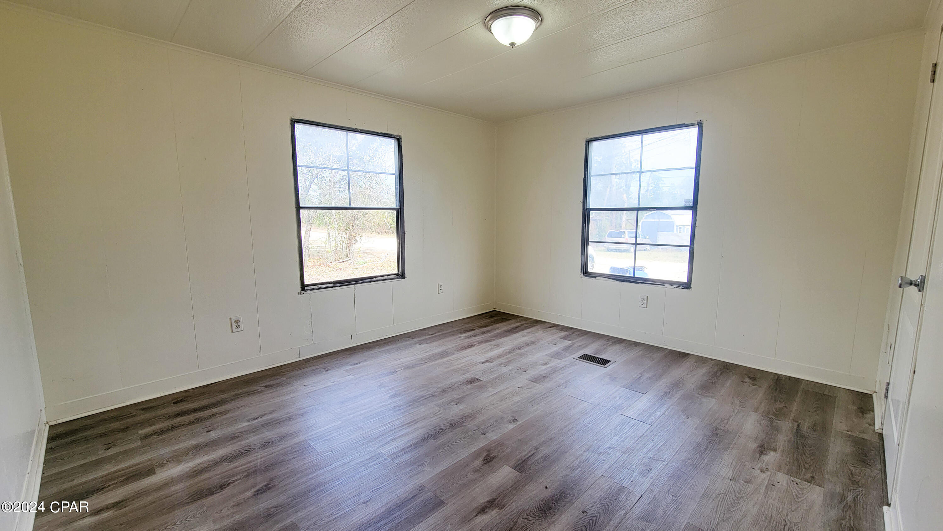 Jay's Add To Lynn Haven - Residential