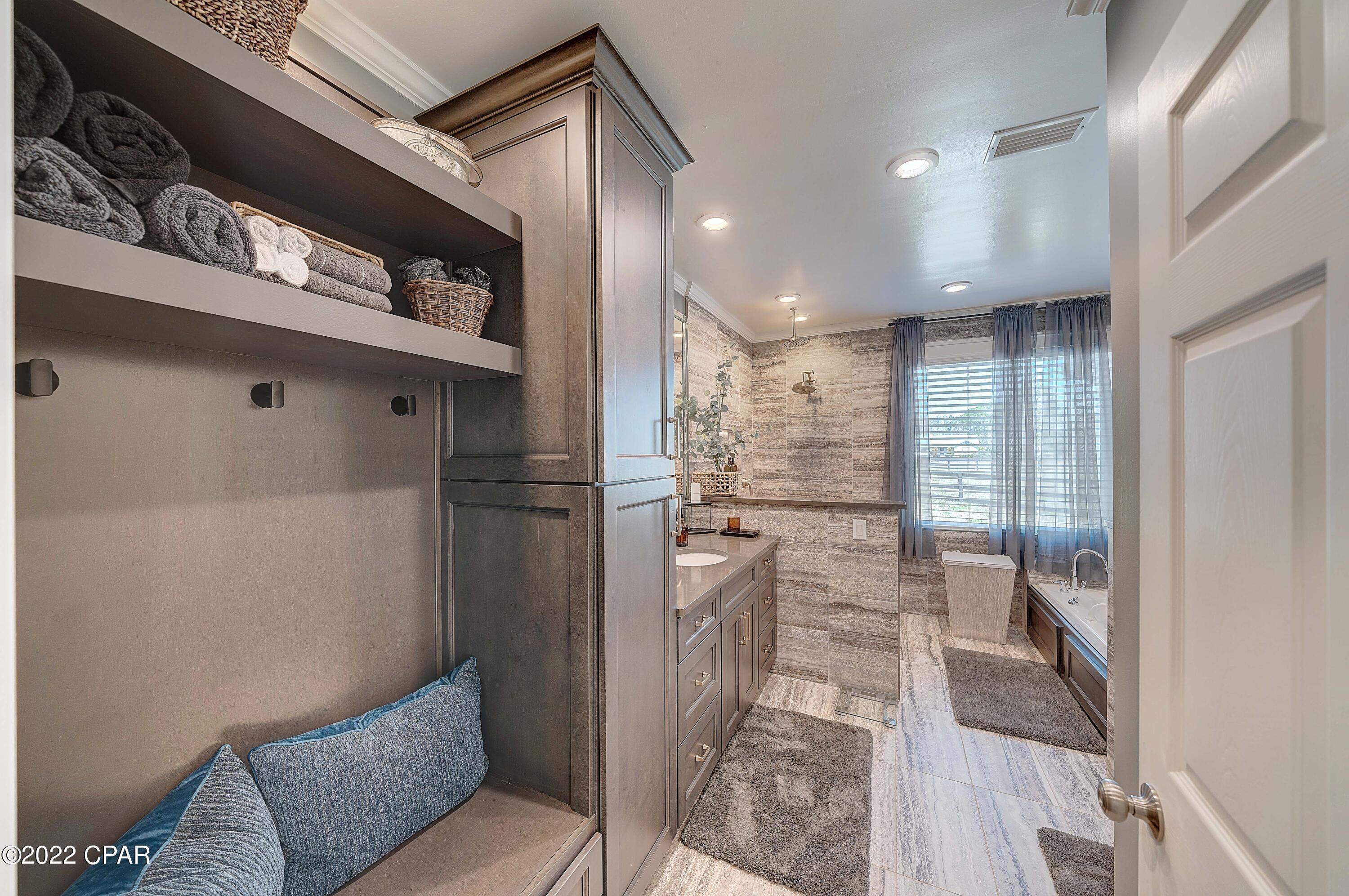 Thomas Drive Park U-2 - Residential