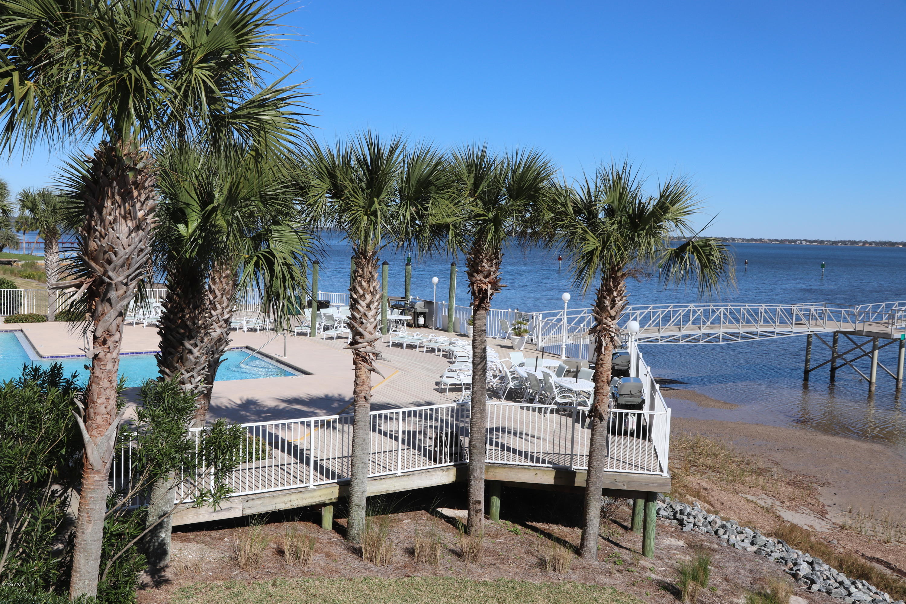 Hibiscus By The Bay - Residential