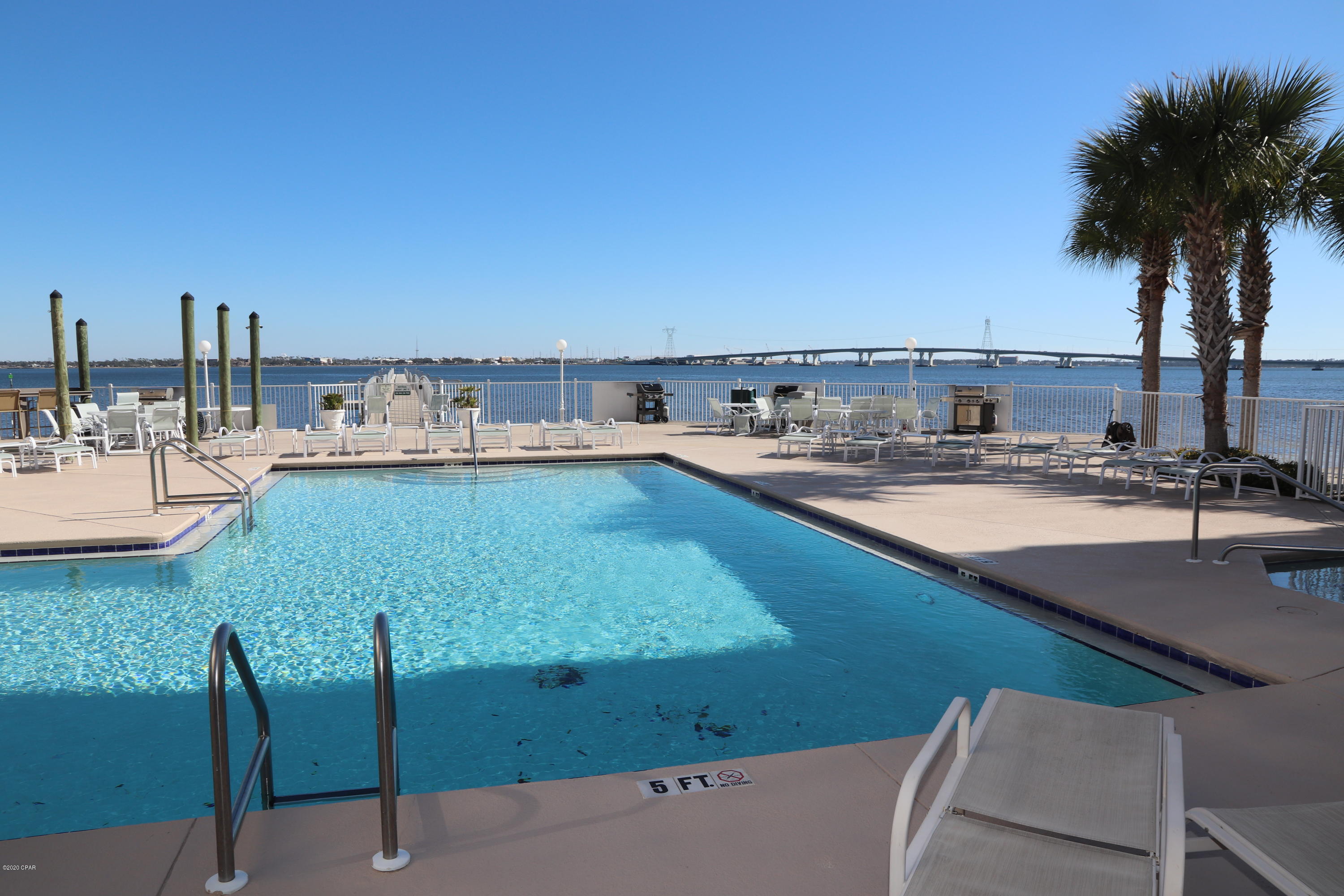 Hibiscus By The Bay - Residential