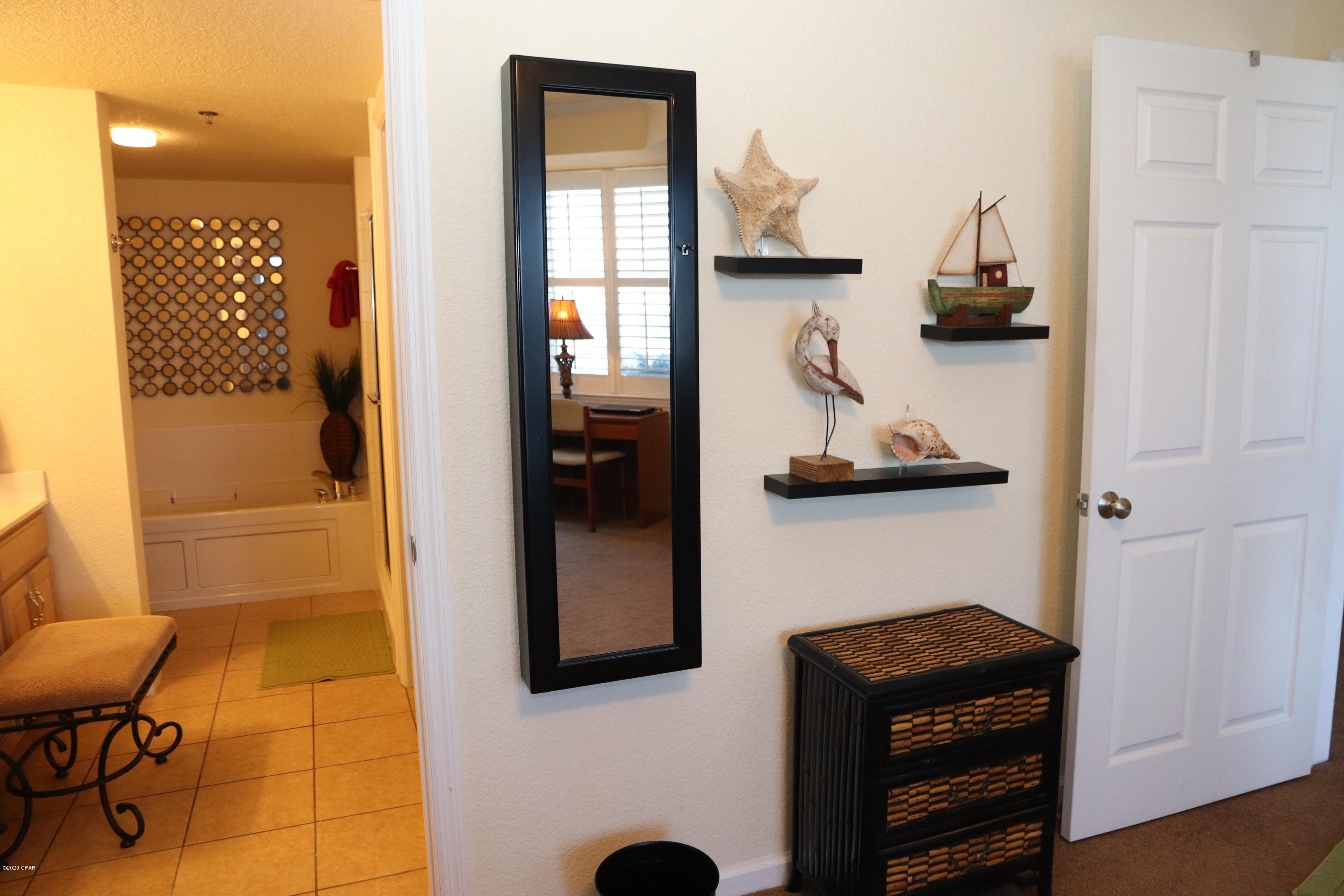 Hibiscus By The Bay - Residential