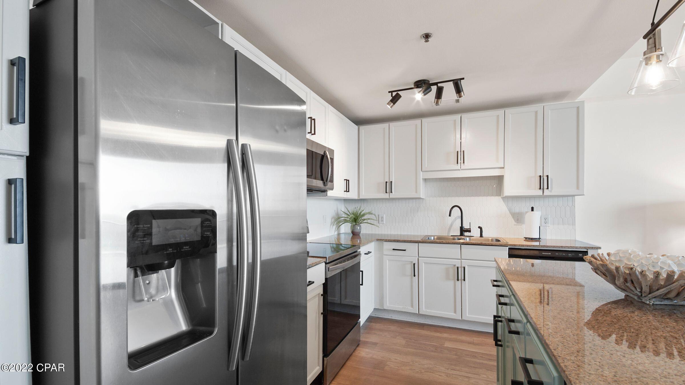 Laketown Wharf - Residential