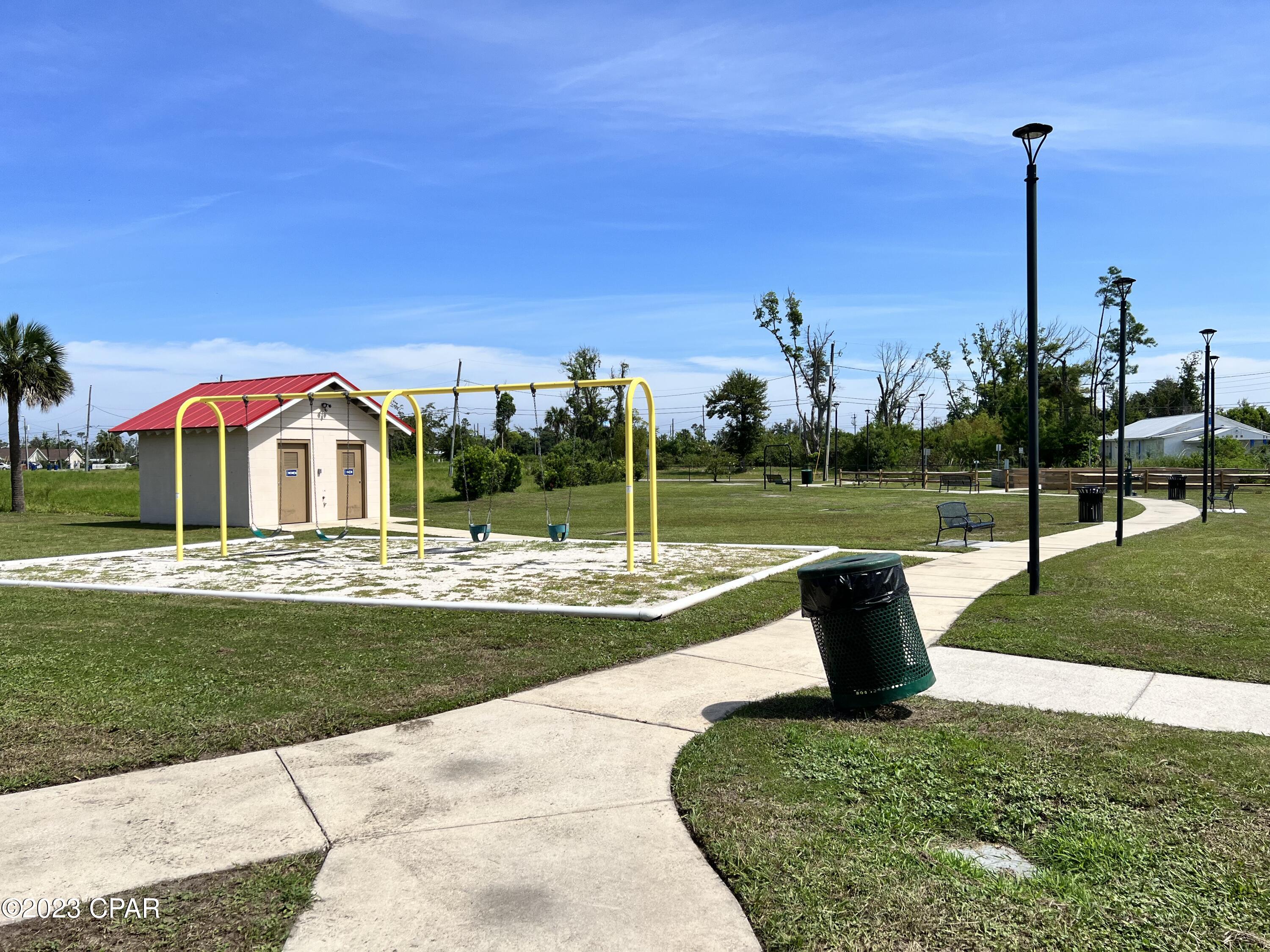 Lincoln Park - Residential