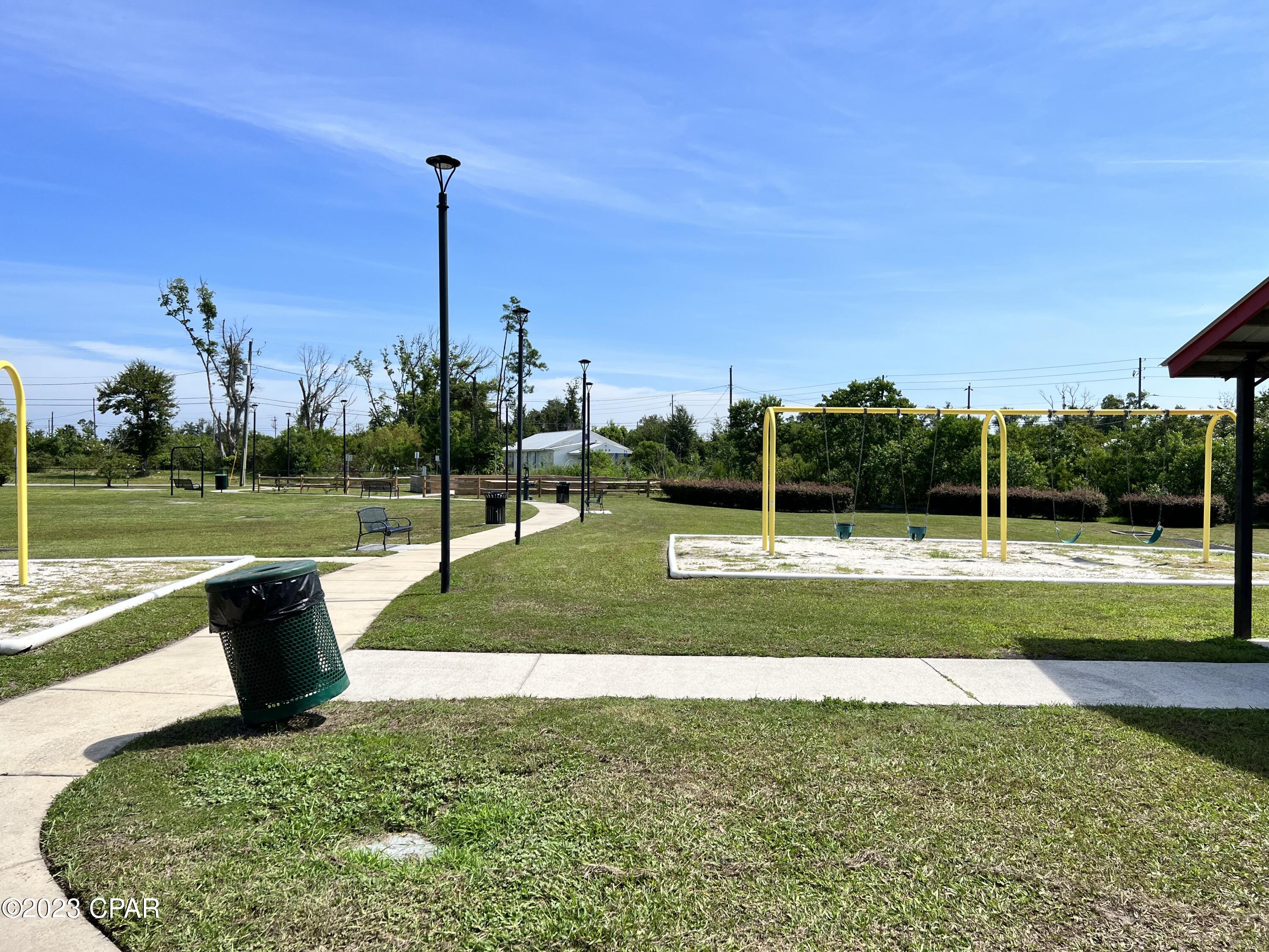 Lincoln Park - Residential