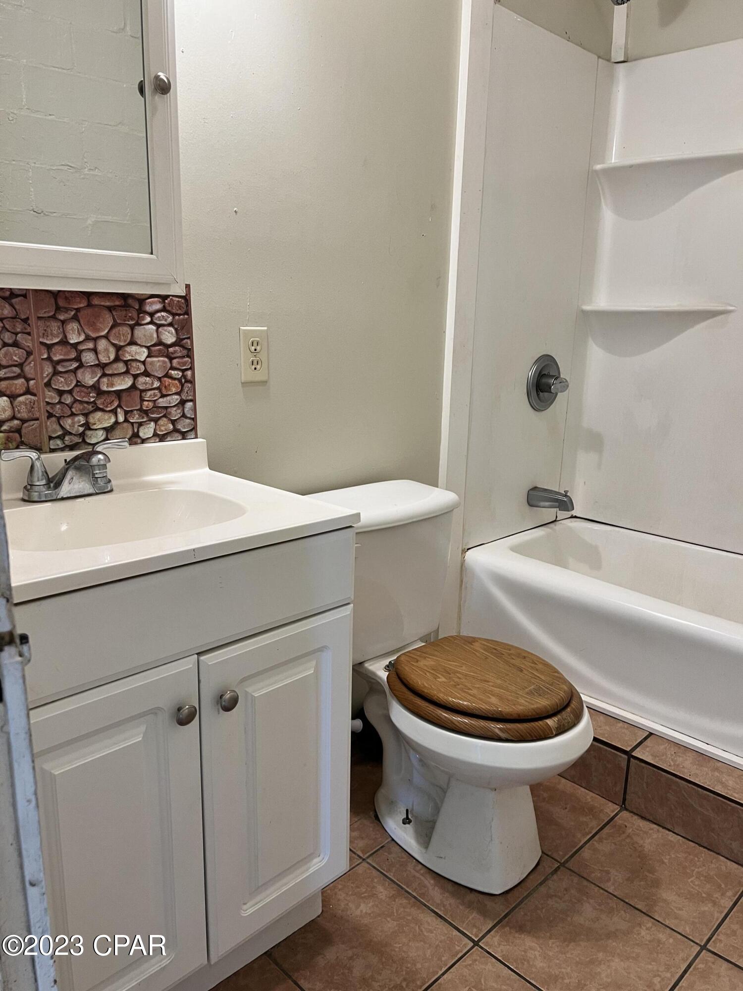 Lincoln Park - Residential