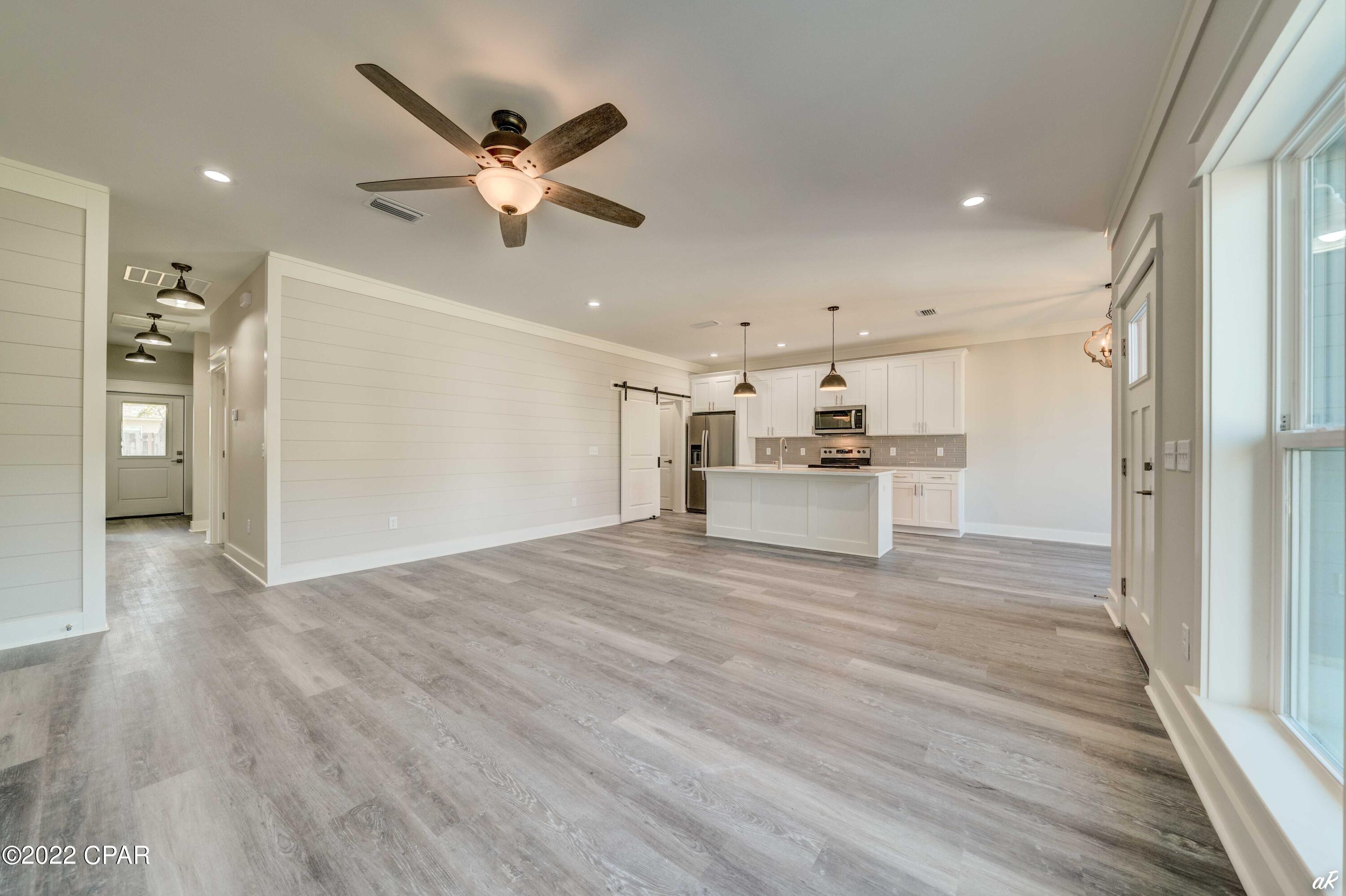 Riviera Beach 1st Add - Residential