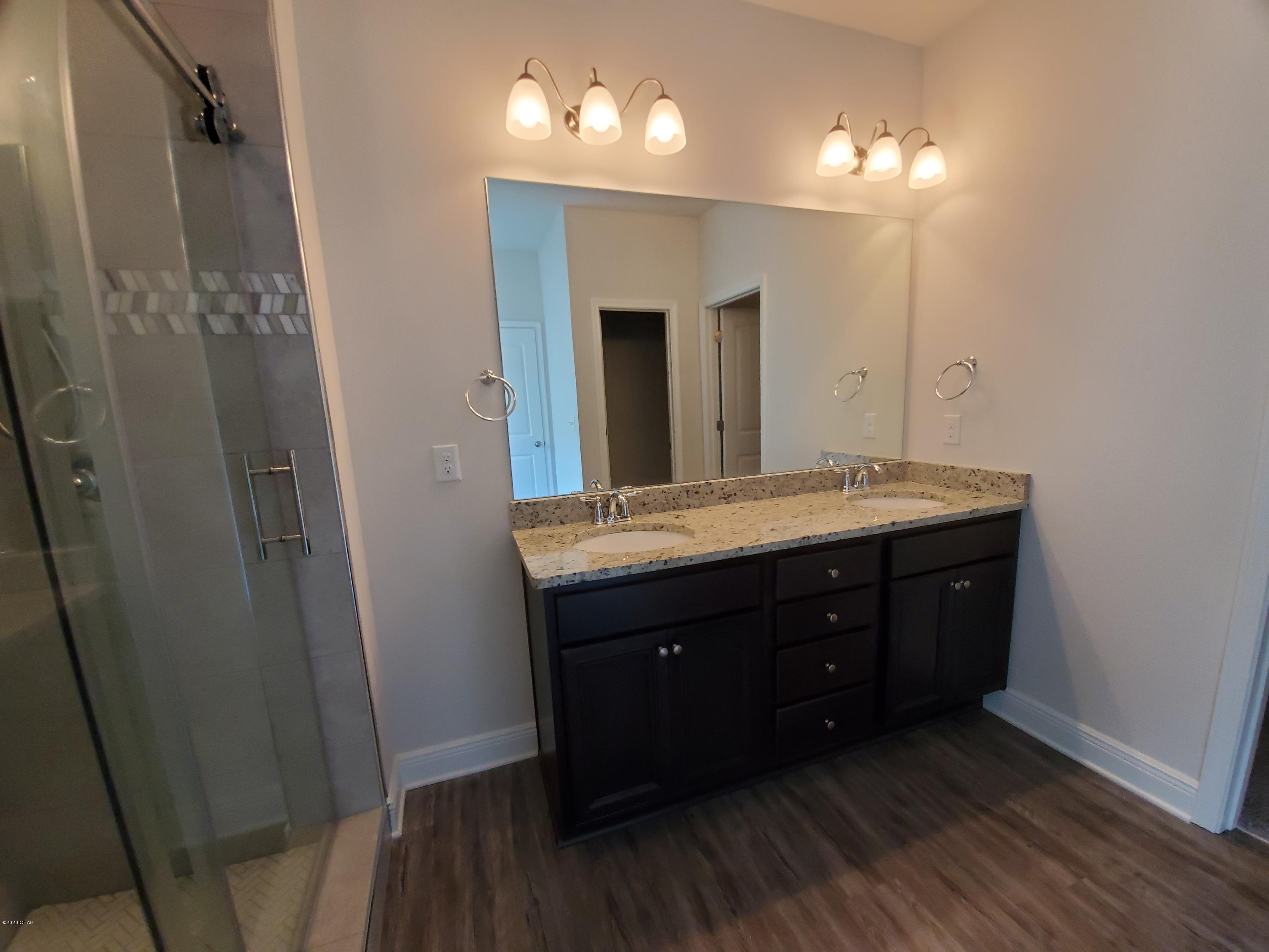 [No Recorded Subdiv] - Residential Lease