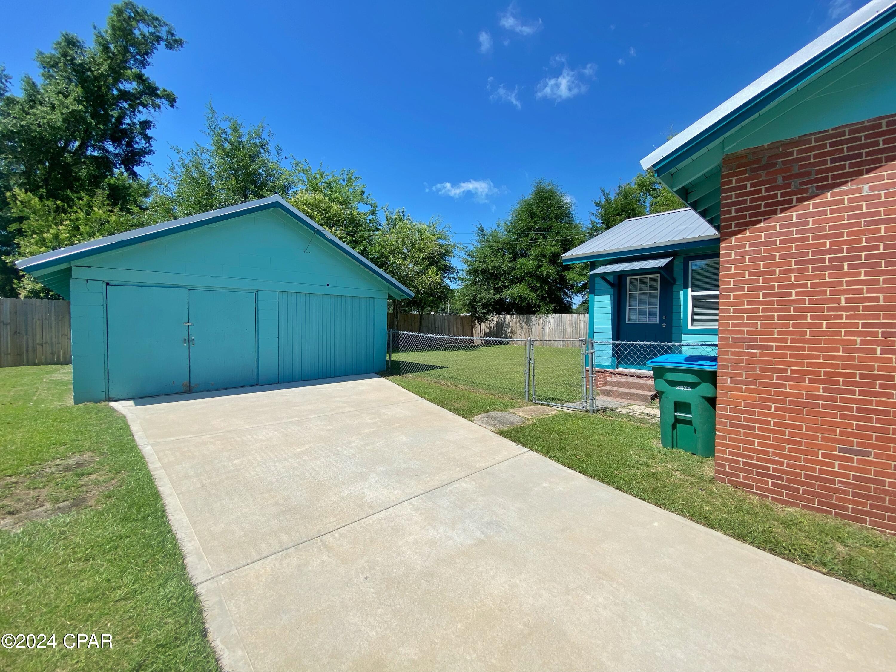 [No Recorded Subdiv] - Residential