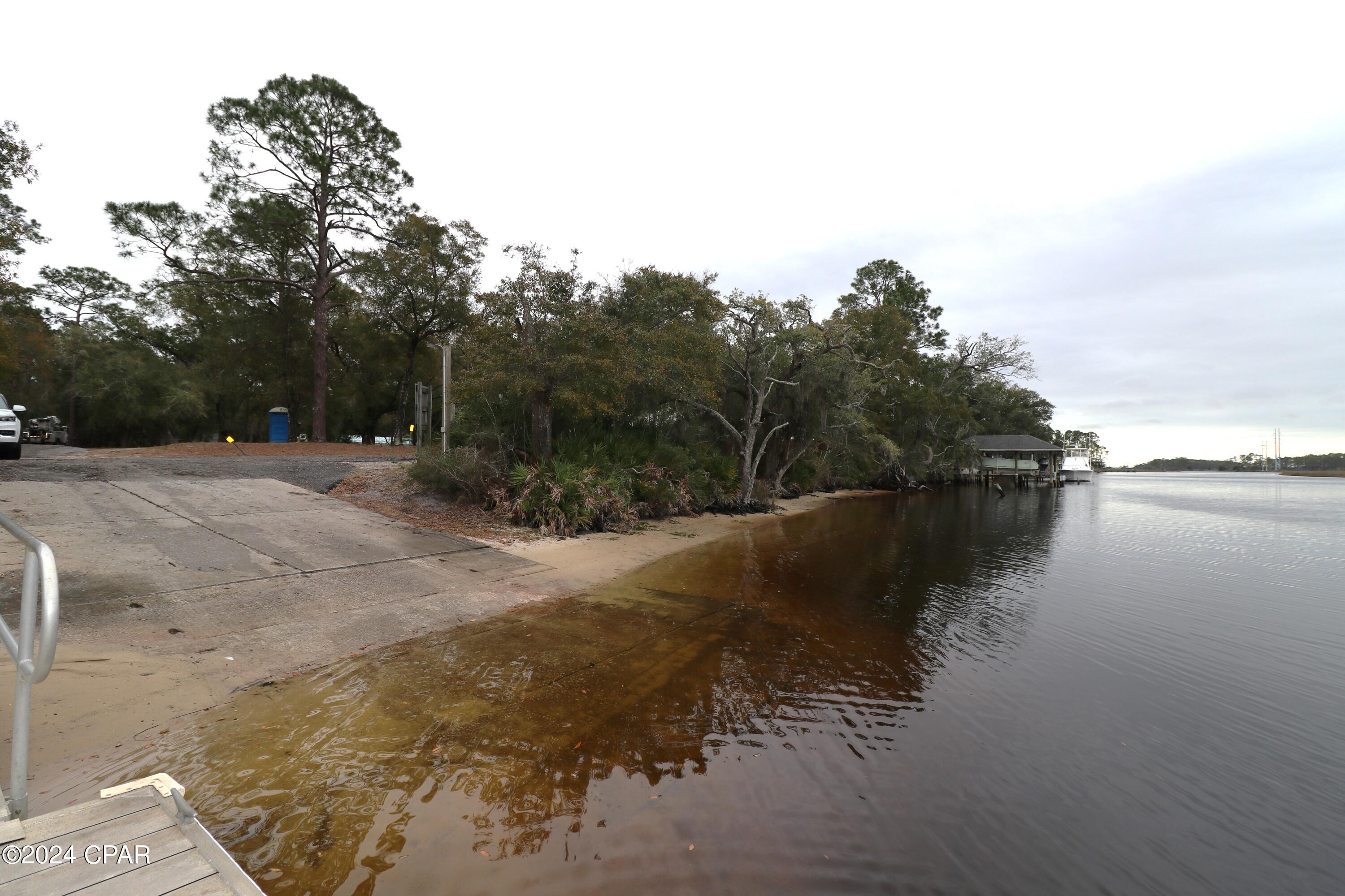 Burnt Mill Creek - Land