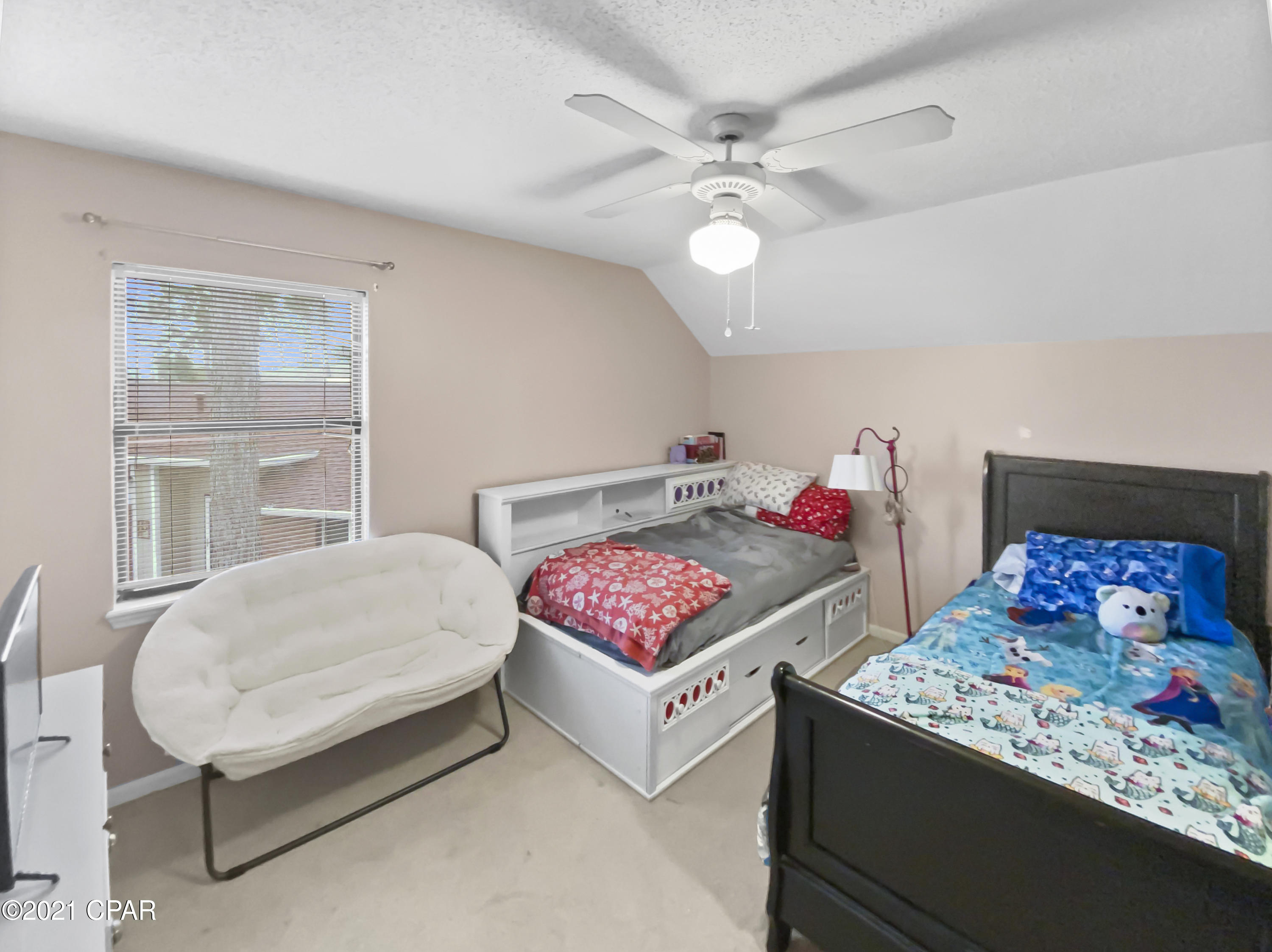 North Lagoon Oaks - Residential