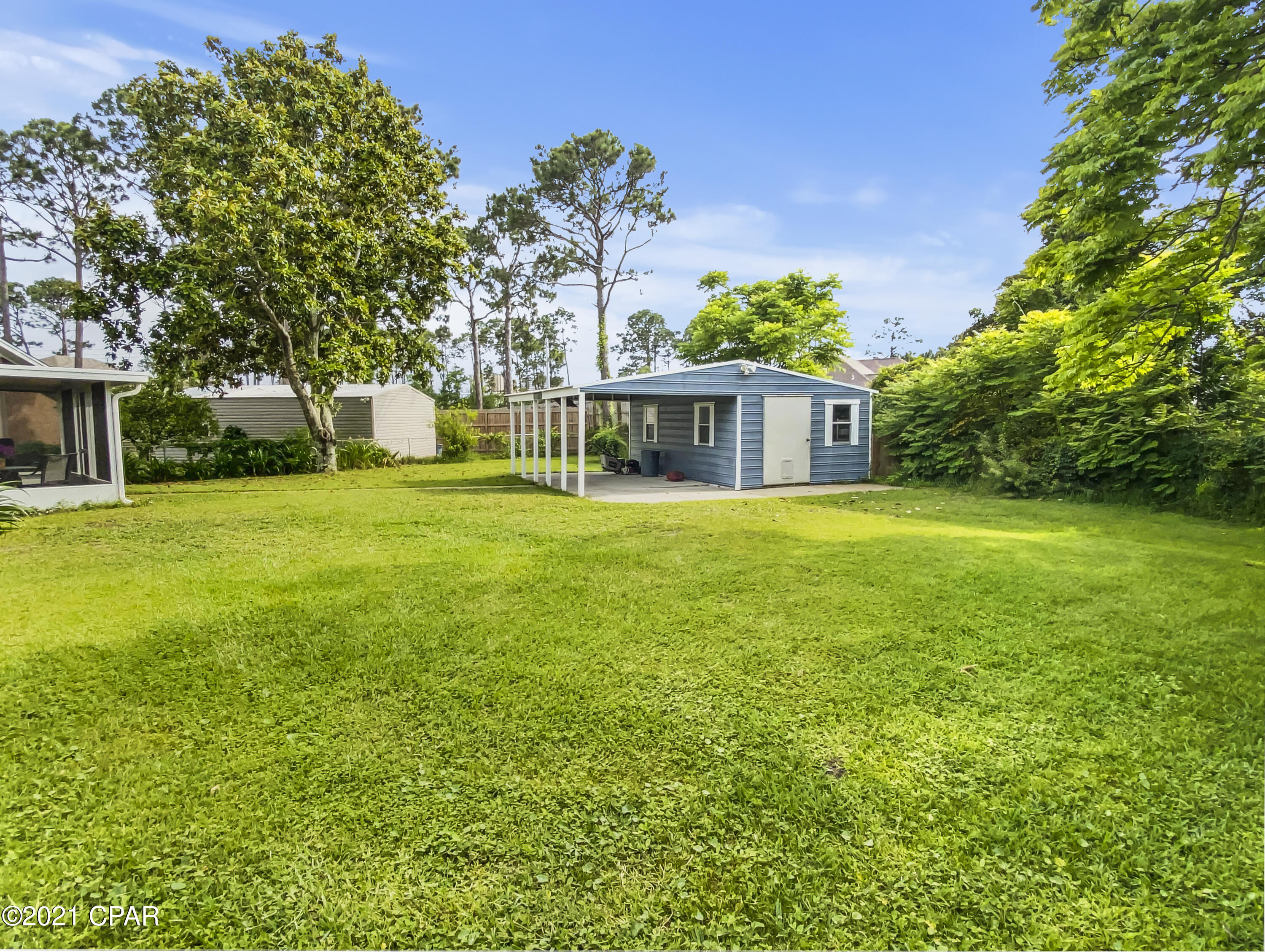 North Lagoon Oaks - Residential