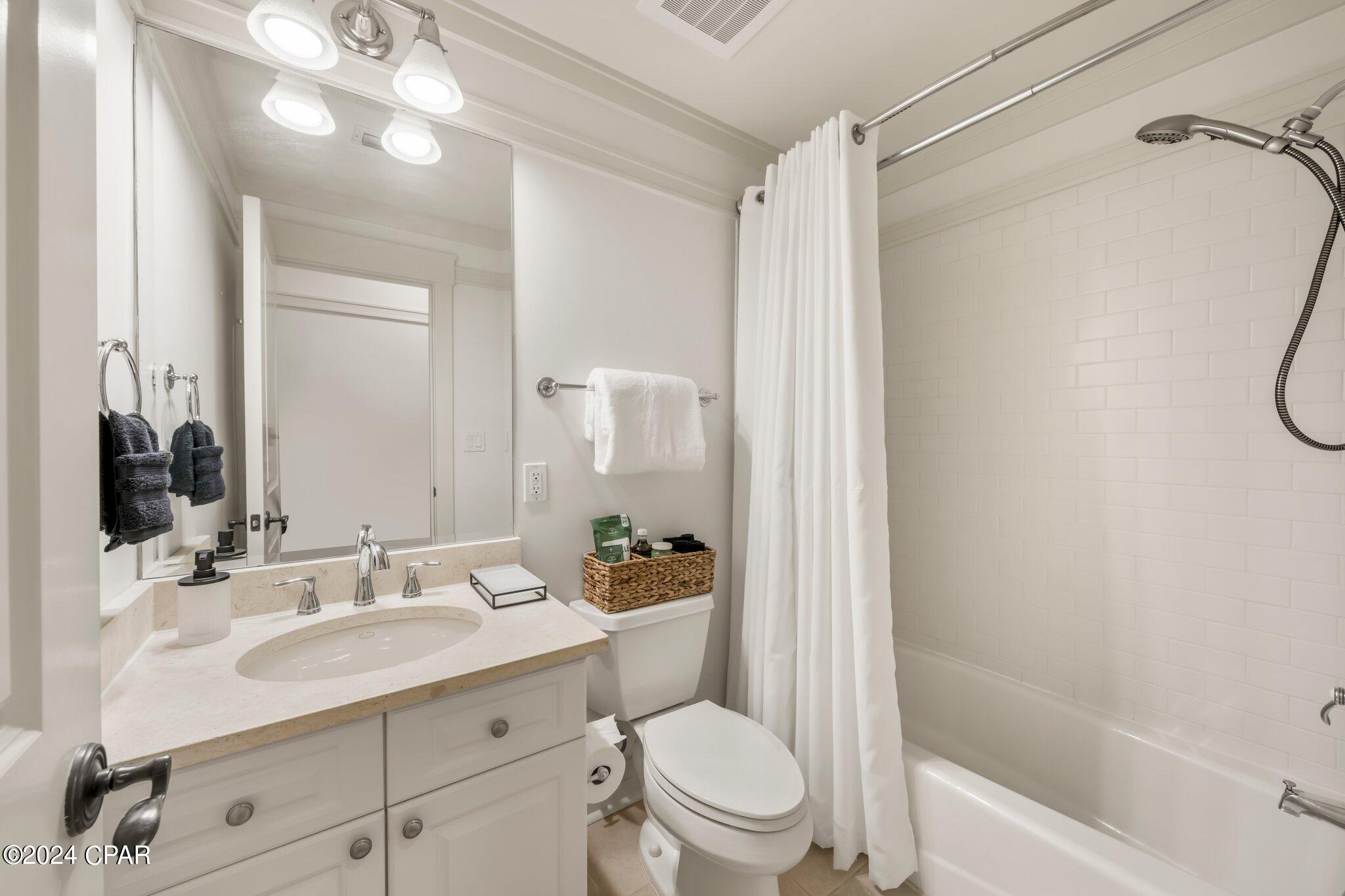 Lakeside Lodge At Prospect Pt - Residential