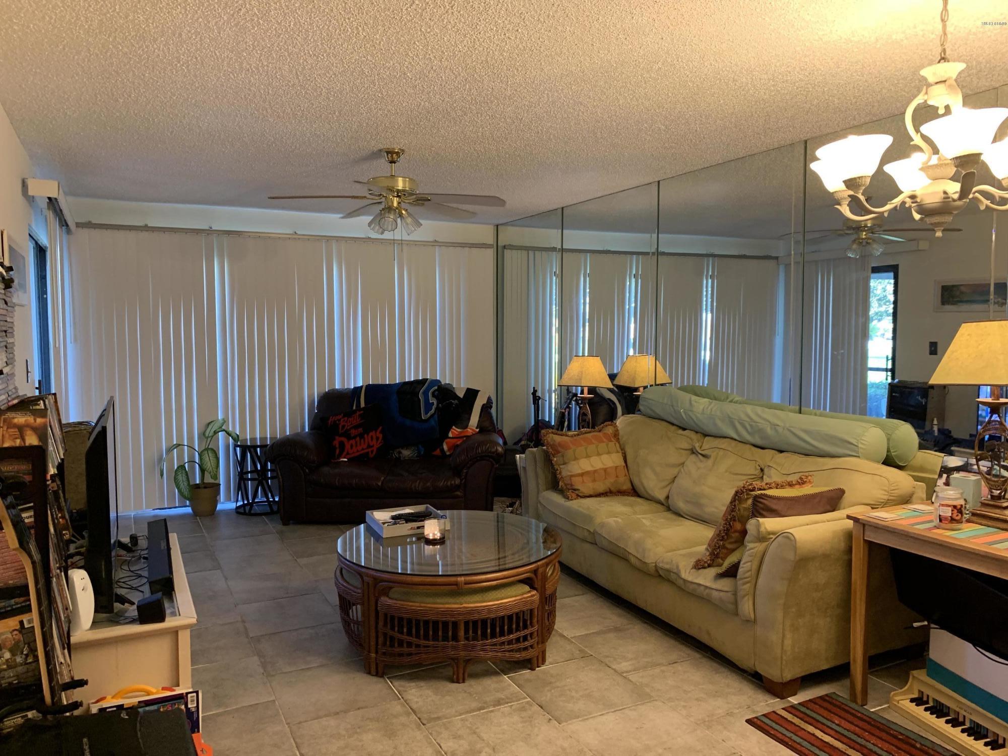 Edgewater Golf Villas V-B - Residential