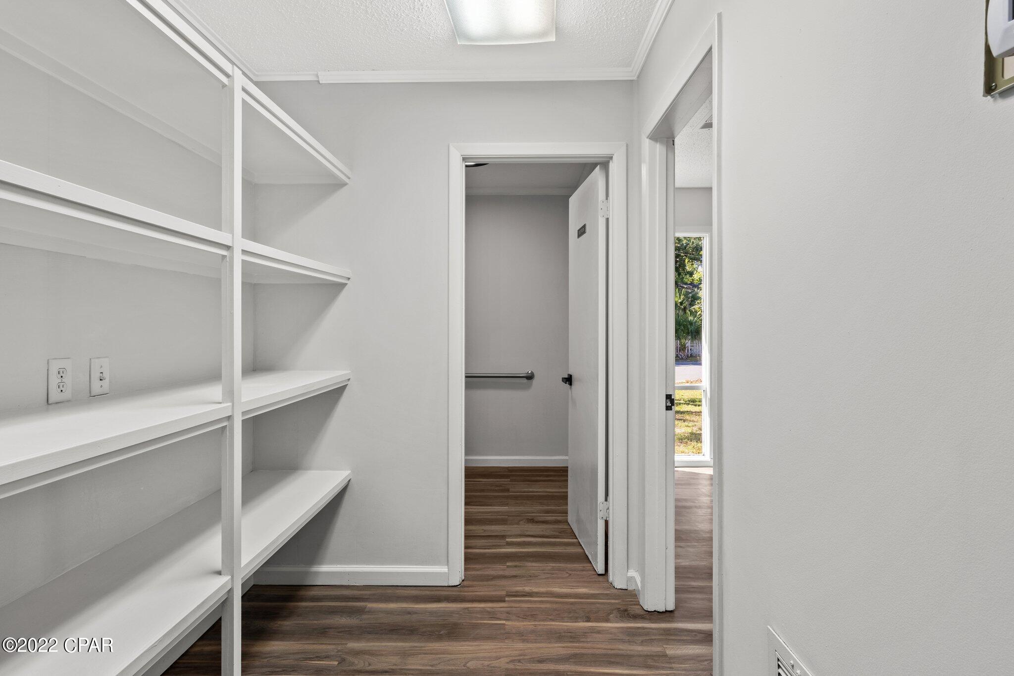 [No Recorded Subdiv] - Commercial Lease