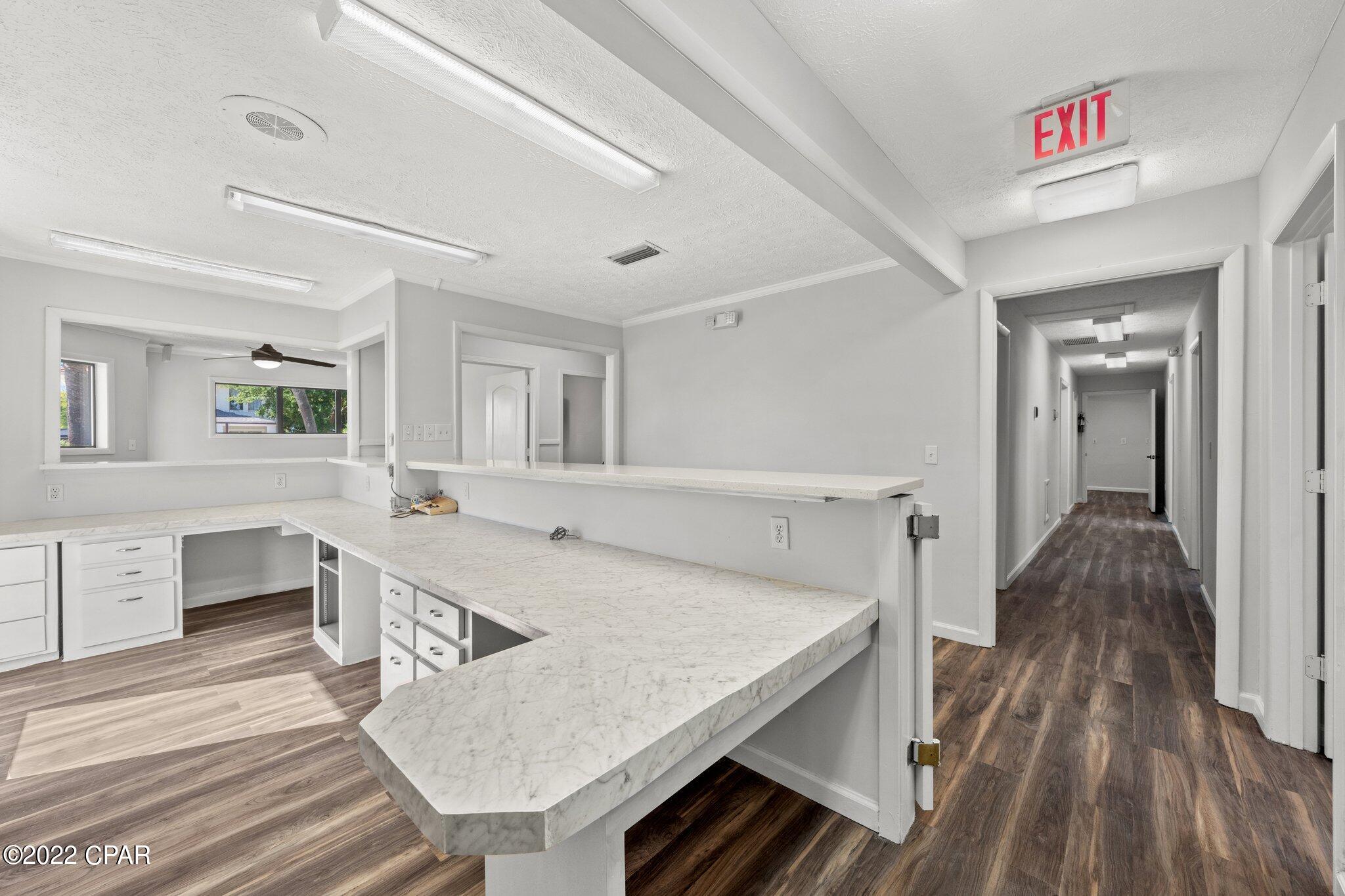 [No Recorded Subdiv] - Commercial Lease