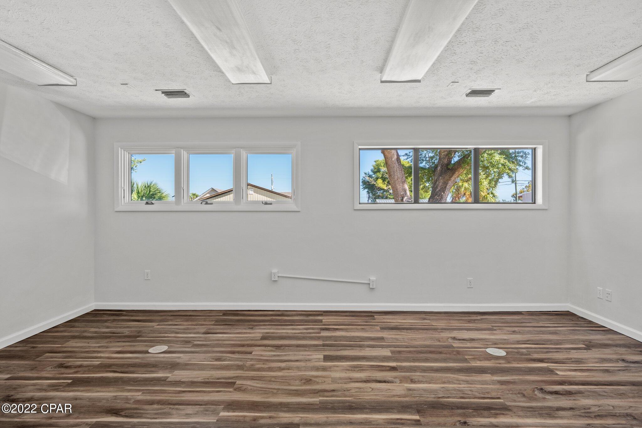 [No Recorded Subdiv] - Commercial Lease