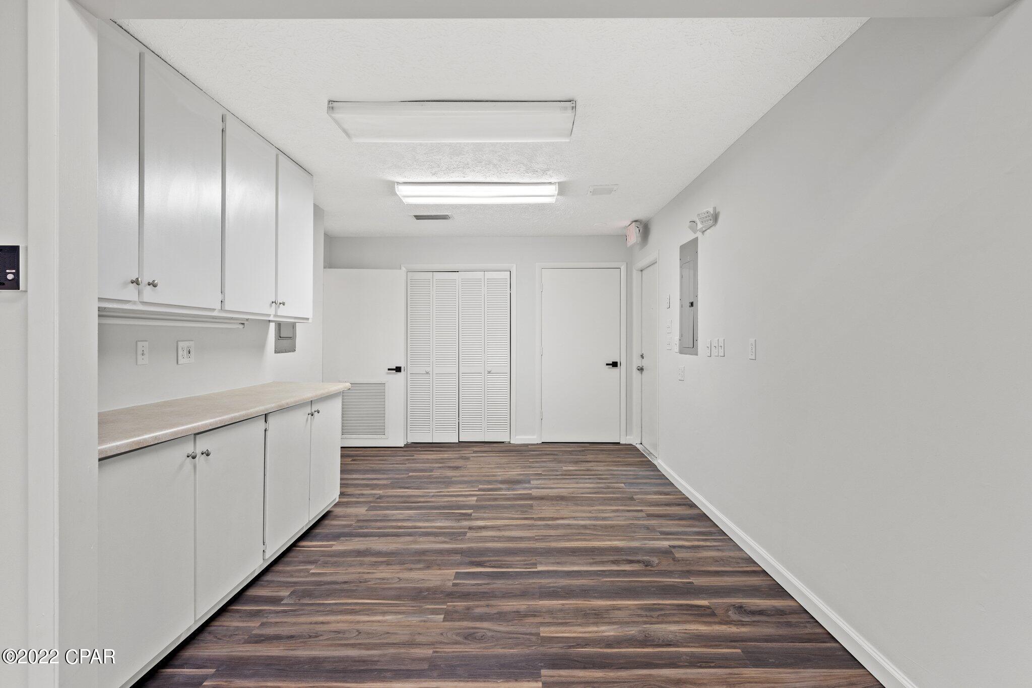 [No Recorded Subdiv] - Commercial Lease