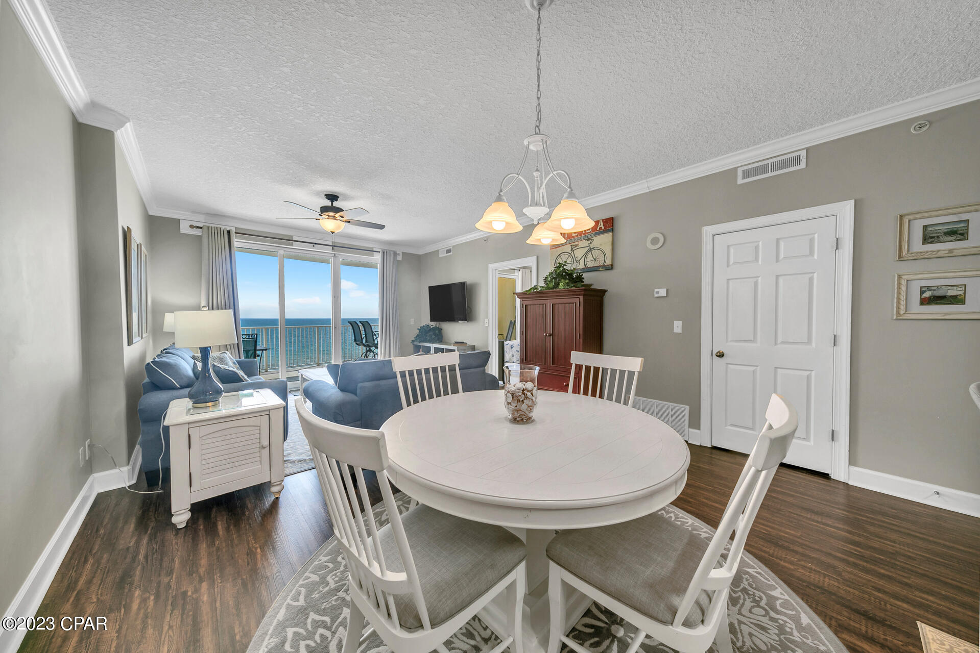 Emerald Isle - Residential