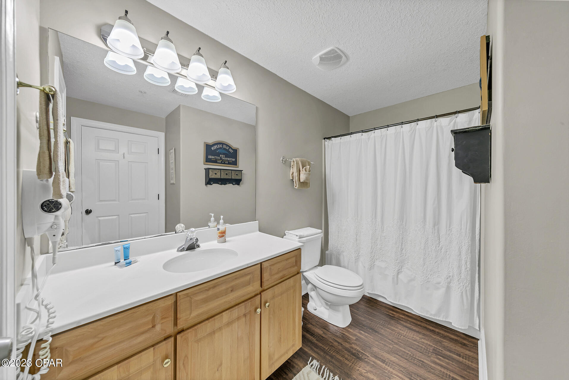 Emerald Isle - Residential